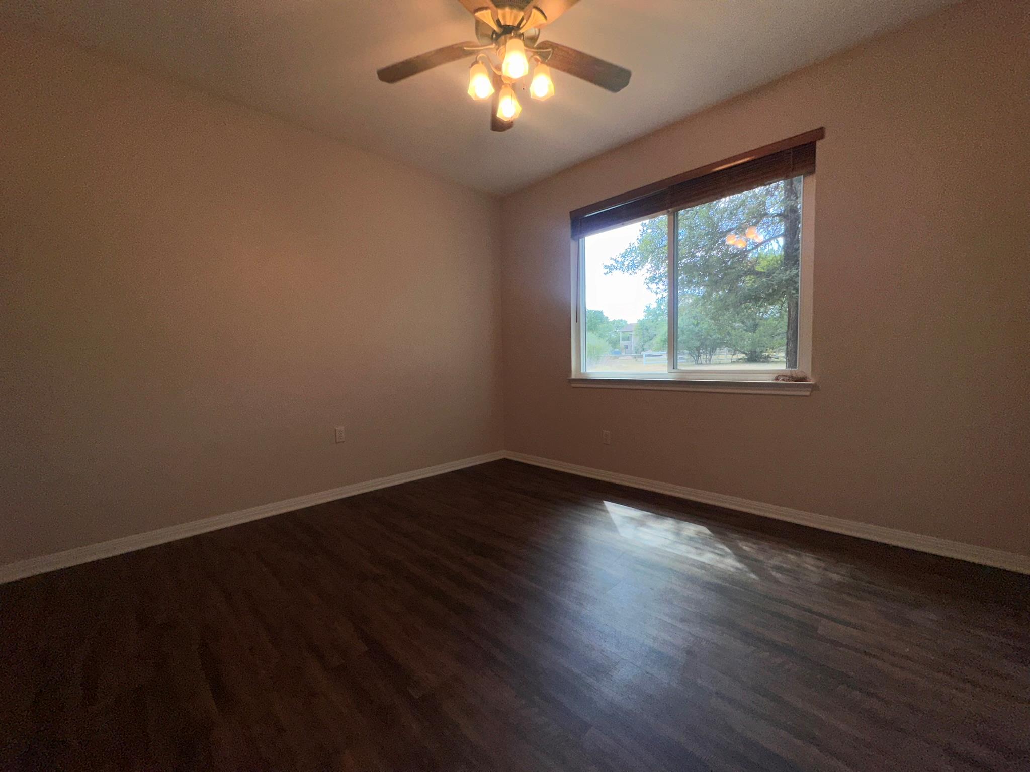 425 Crestwood Dr Property Photo 23