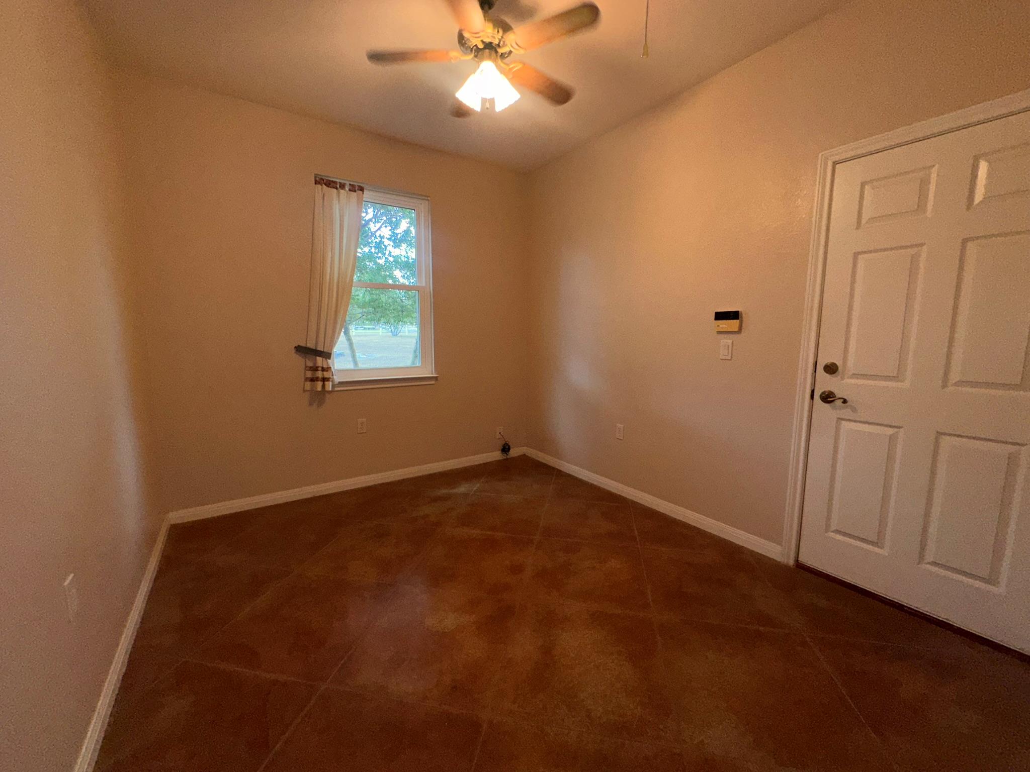 425 Crestwood Dr Property Photo 27