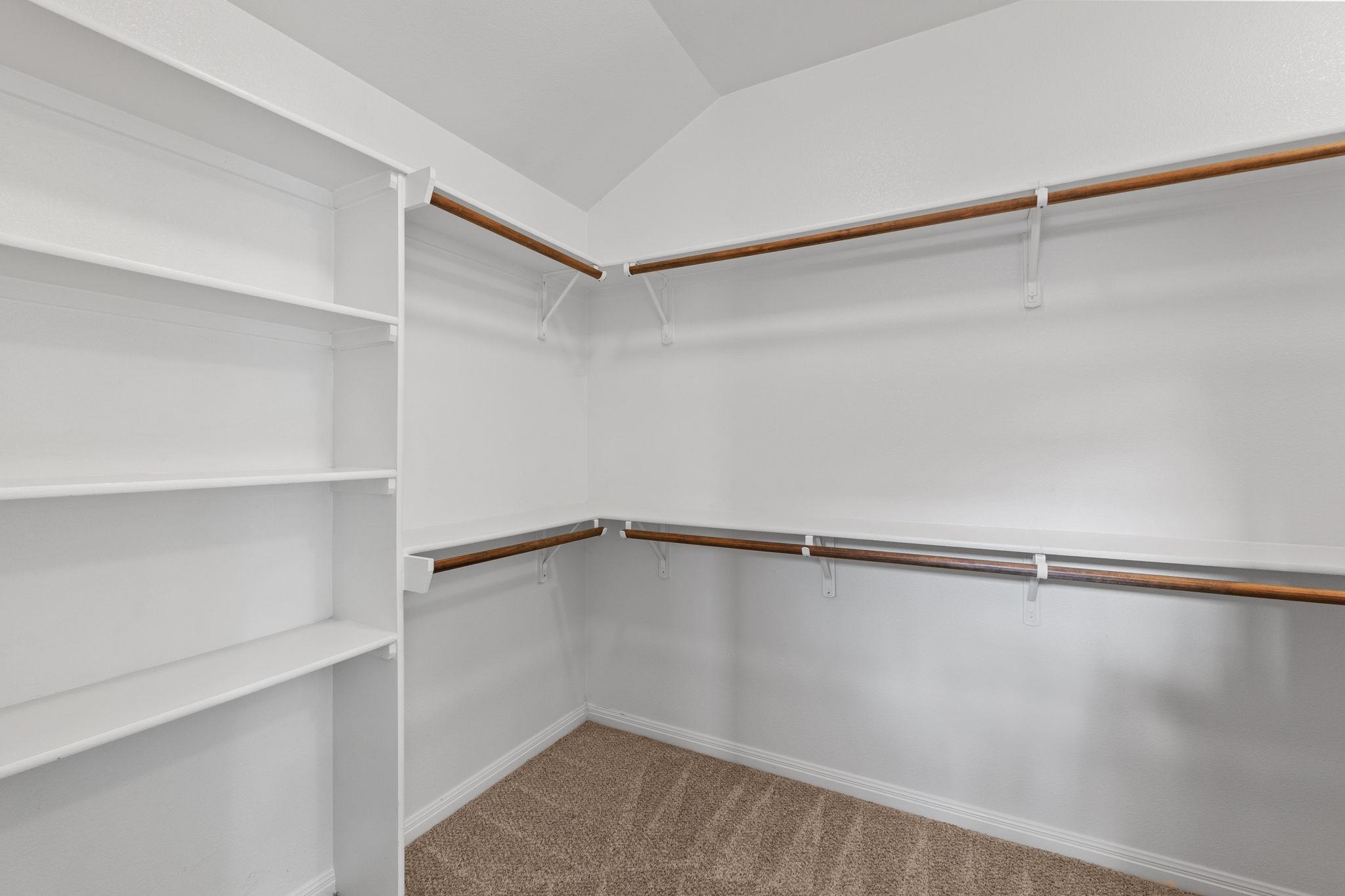 425 Valley Oaks Loop Property Photo 20