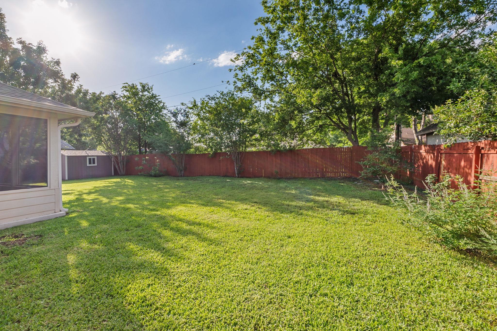 425 Valley Oaks Loop Property Photo 35