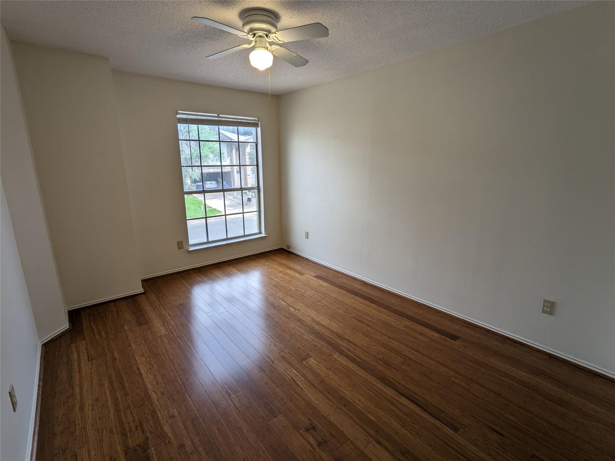 8608 Dandelion Trl Property Photo 15