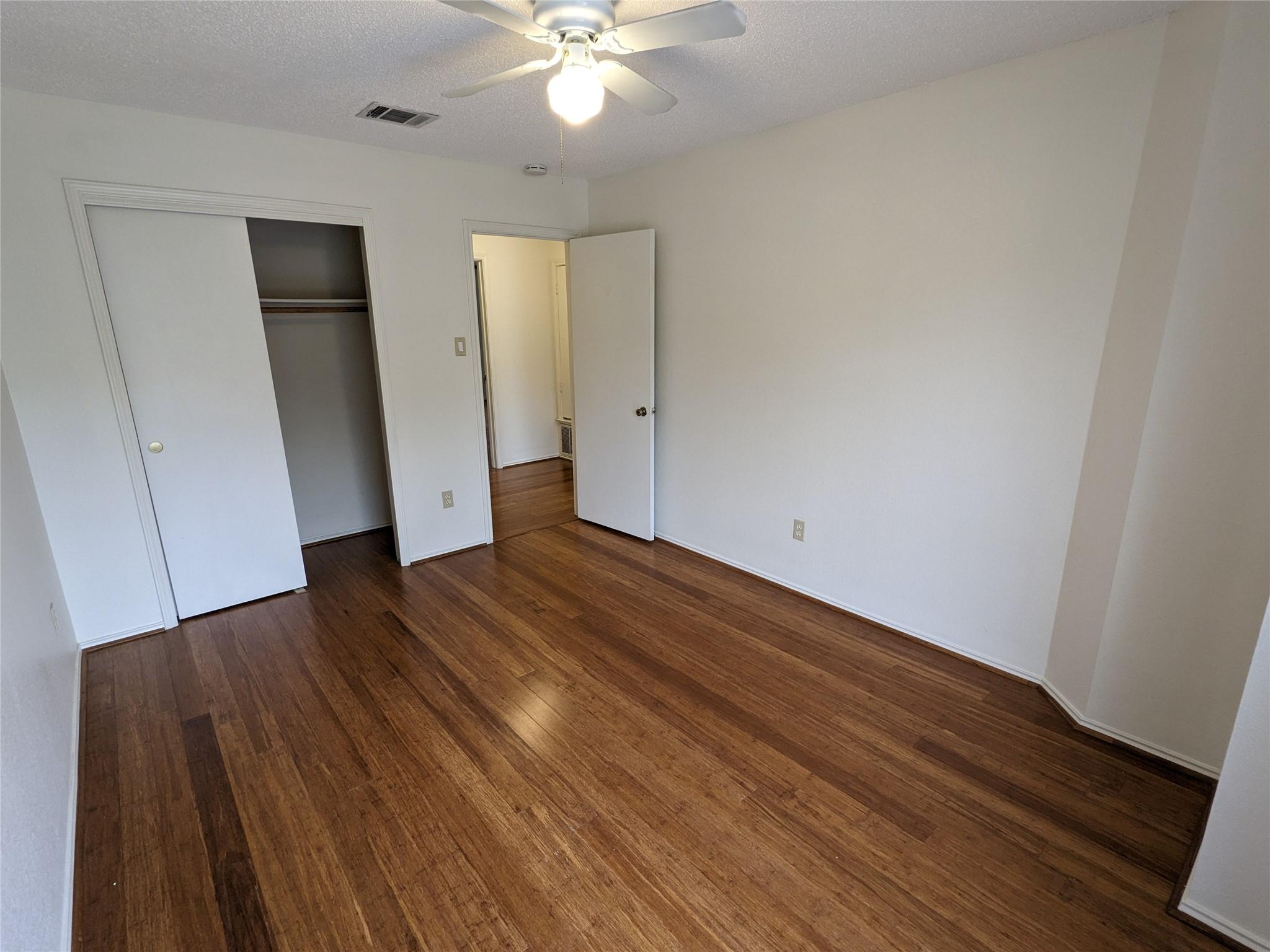 8608 Dandelion Trl Property Photo 16