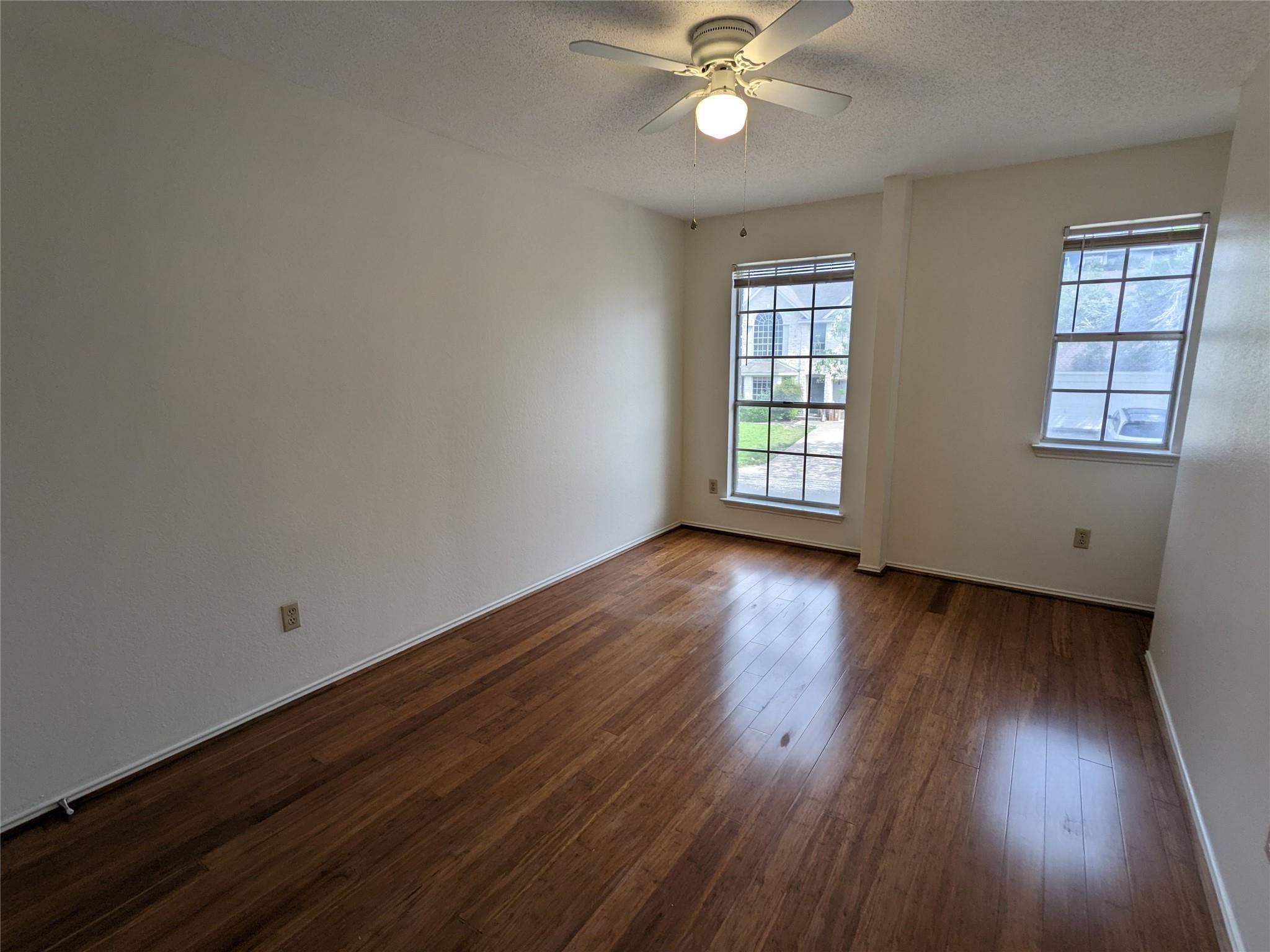 8608 Dandelion Trl Property Photo 17