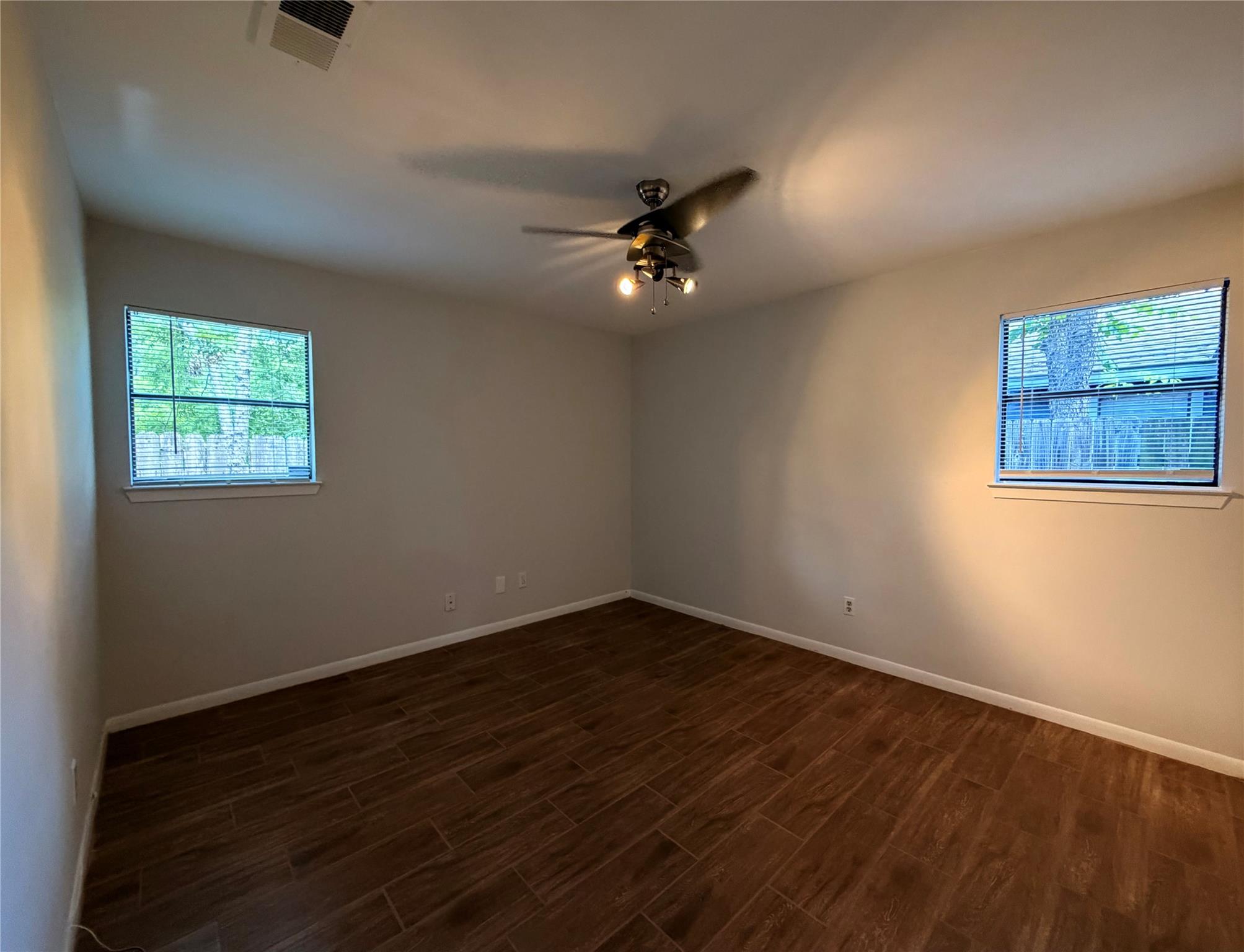 604 Gaylor St #a Property Photo 4
