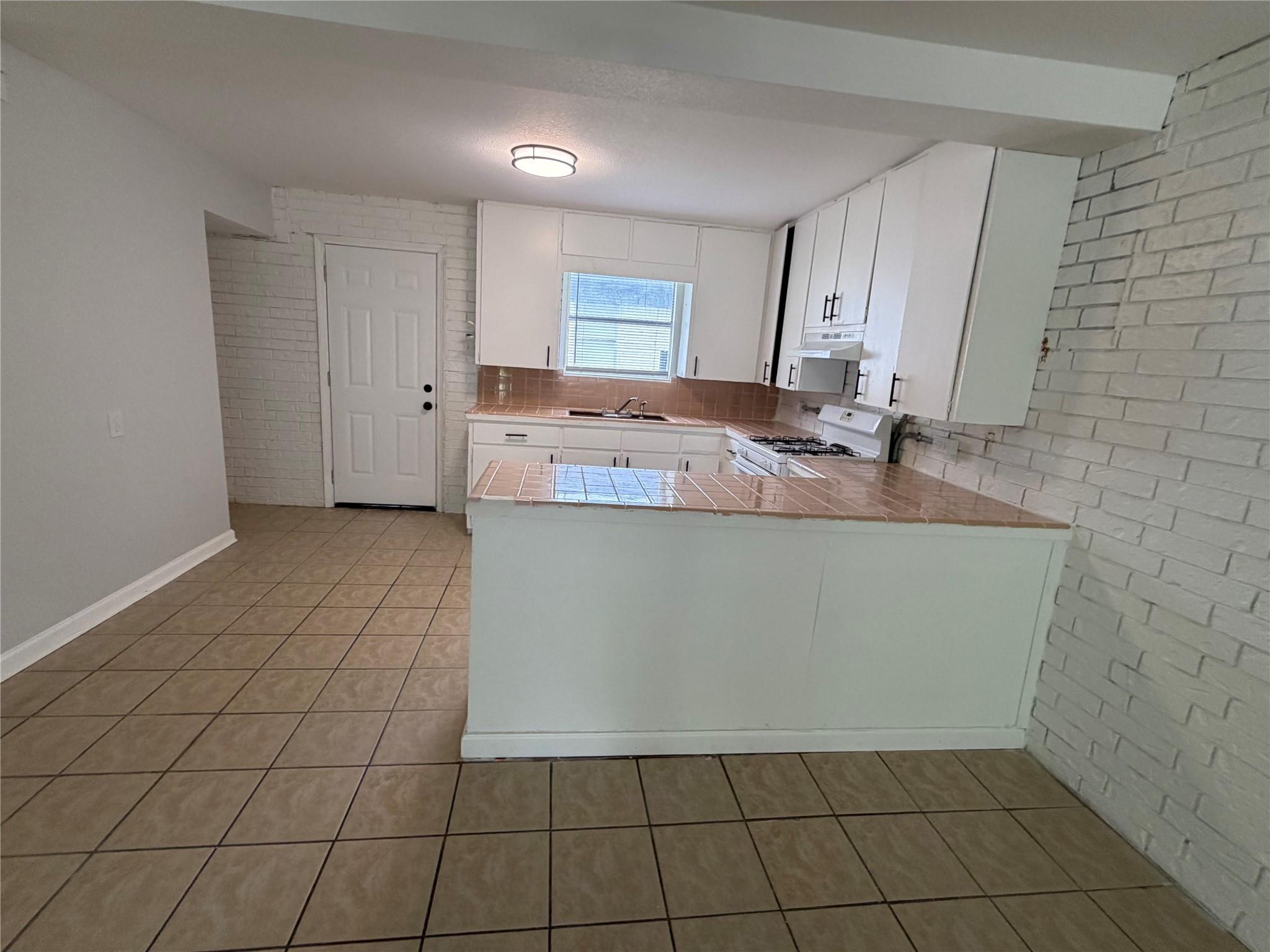 401 Branch St Property Photo 9