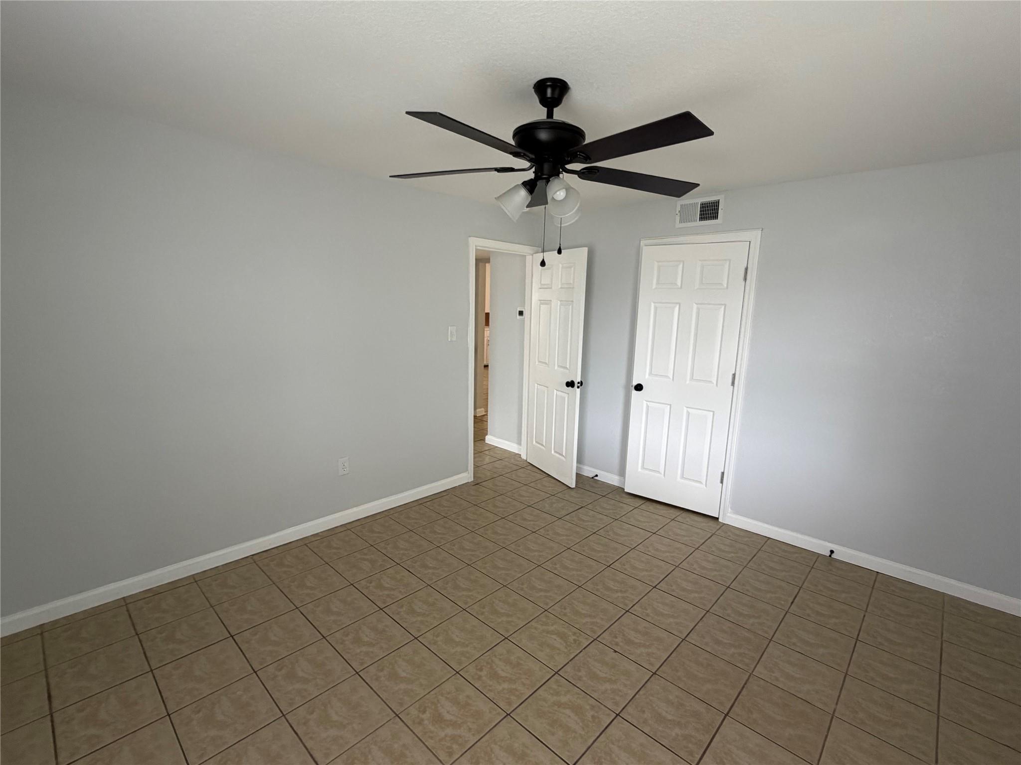 401 Branch St Property Photo 13