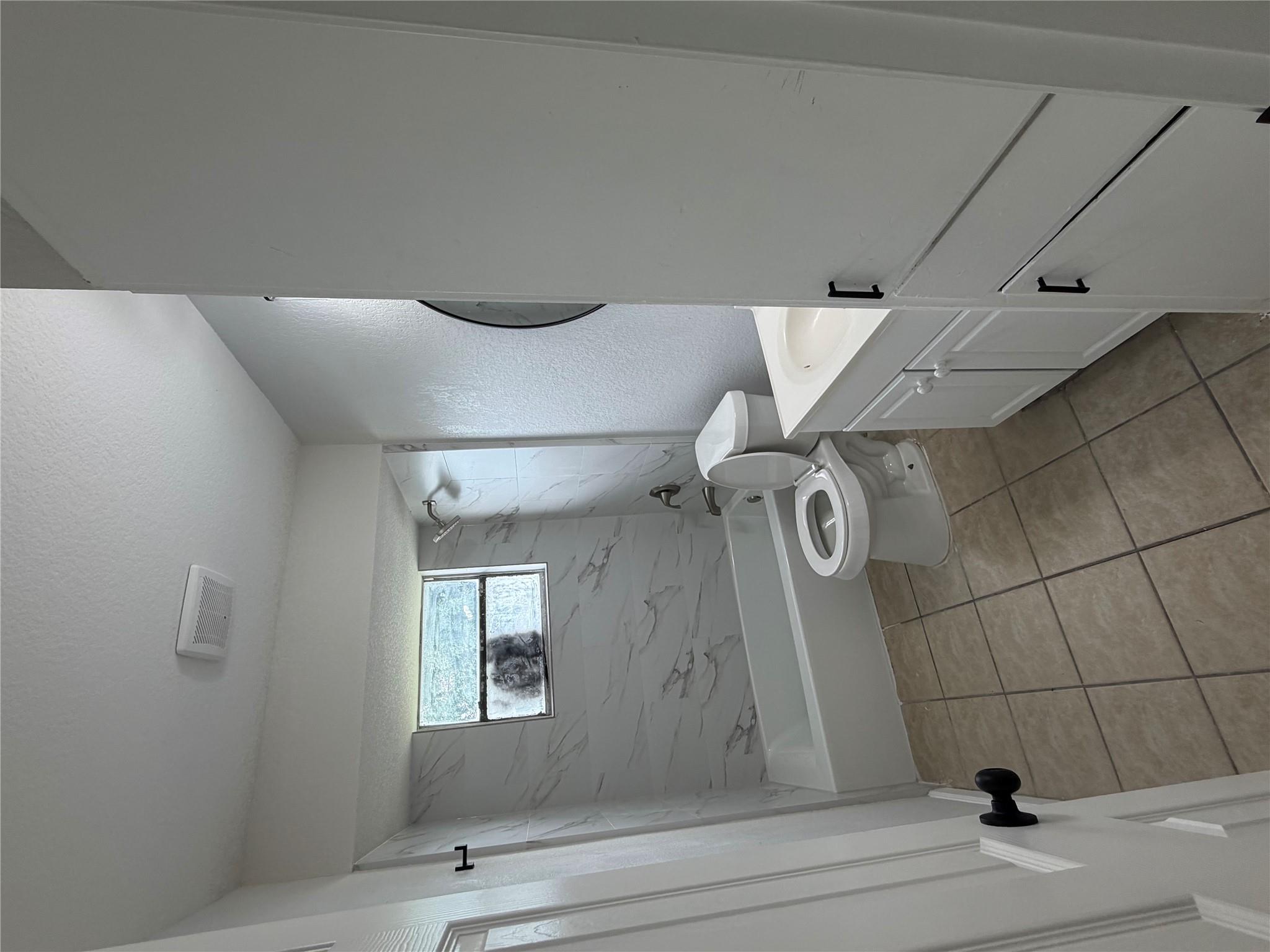 401 Branch St Property Photo 14