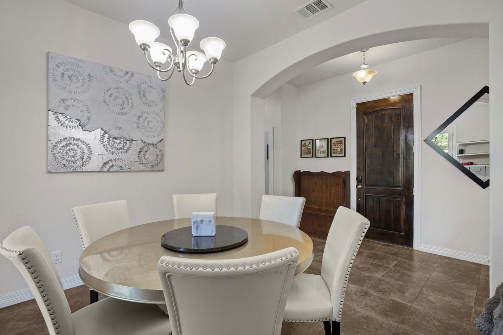 522 Carriage House Dr #43 Property Photo 8