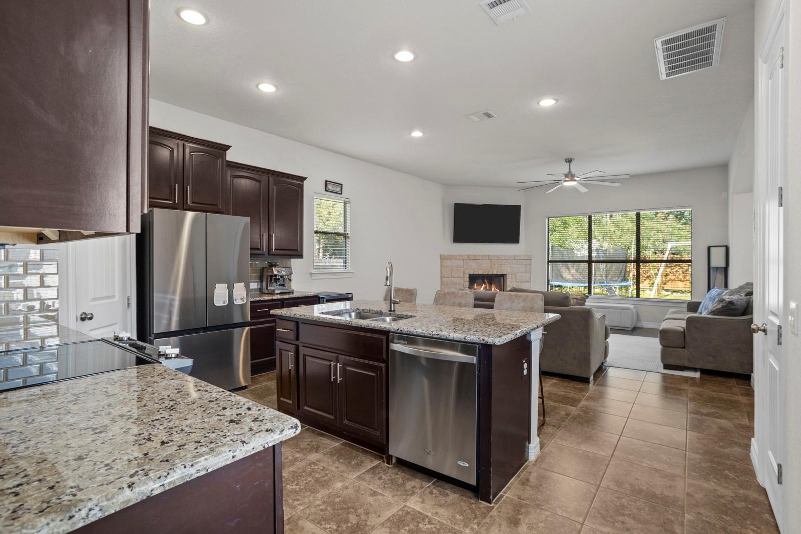 522 Carriage House Dr #43 Property Photo 18