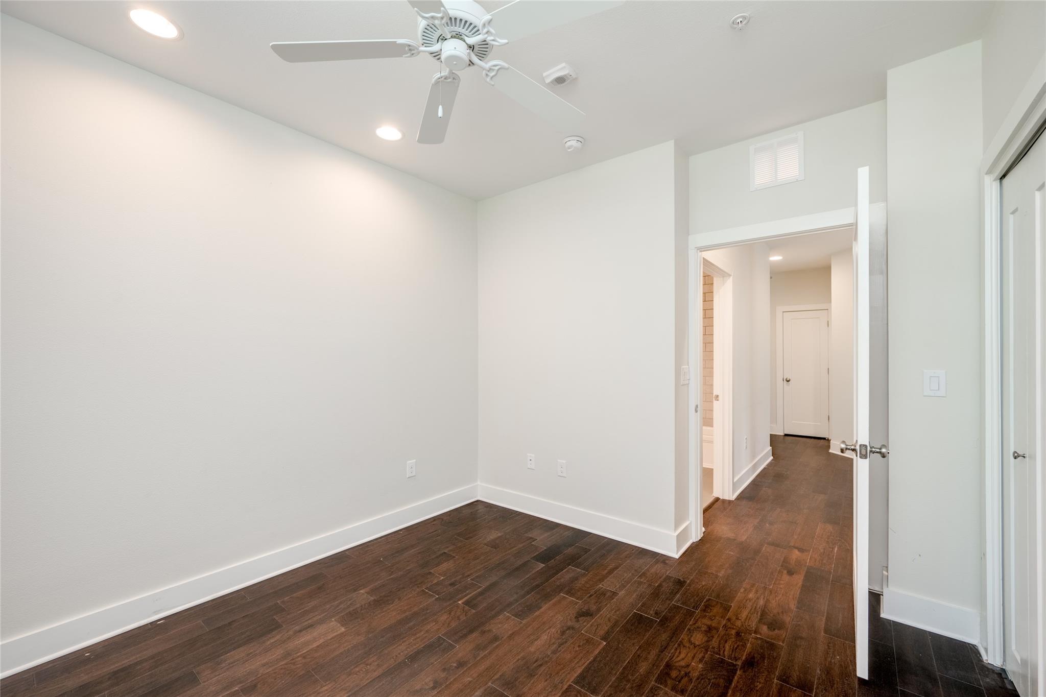 908 Nueces St #12 Property Photo 15