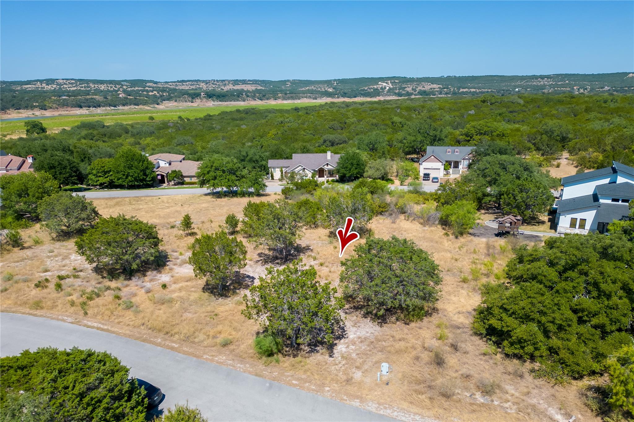 800 Wesley Ridge Dr Property Photo 3