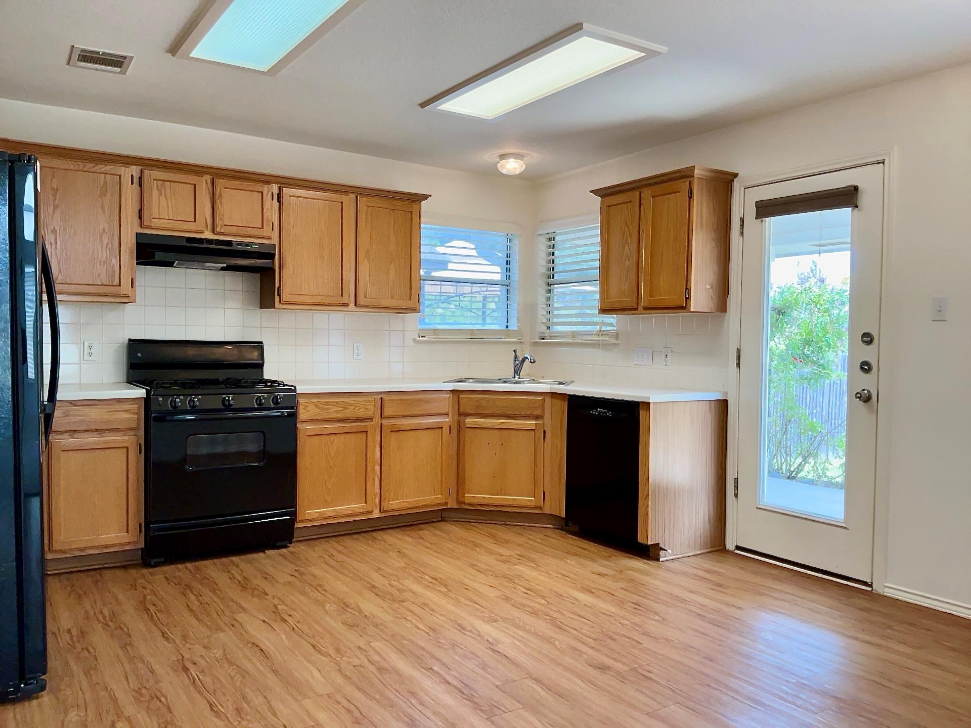 3123 Jazz St Property Photo 10