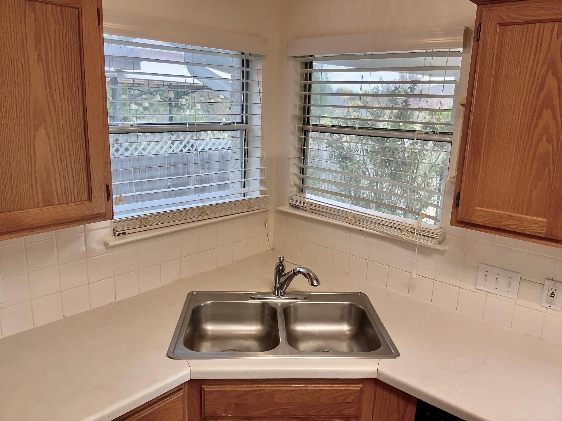 3123 Jazz St Property Photo 12