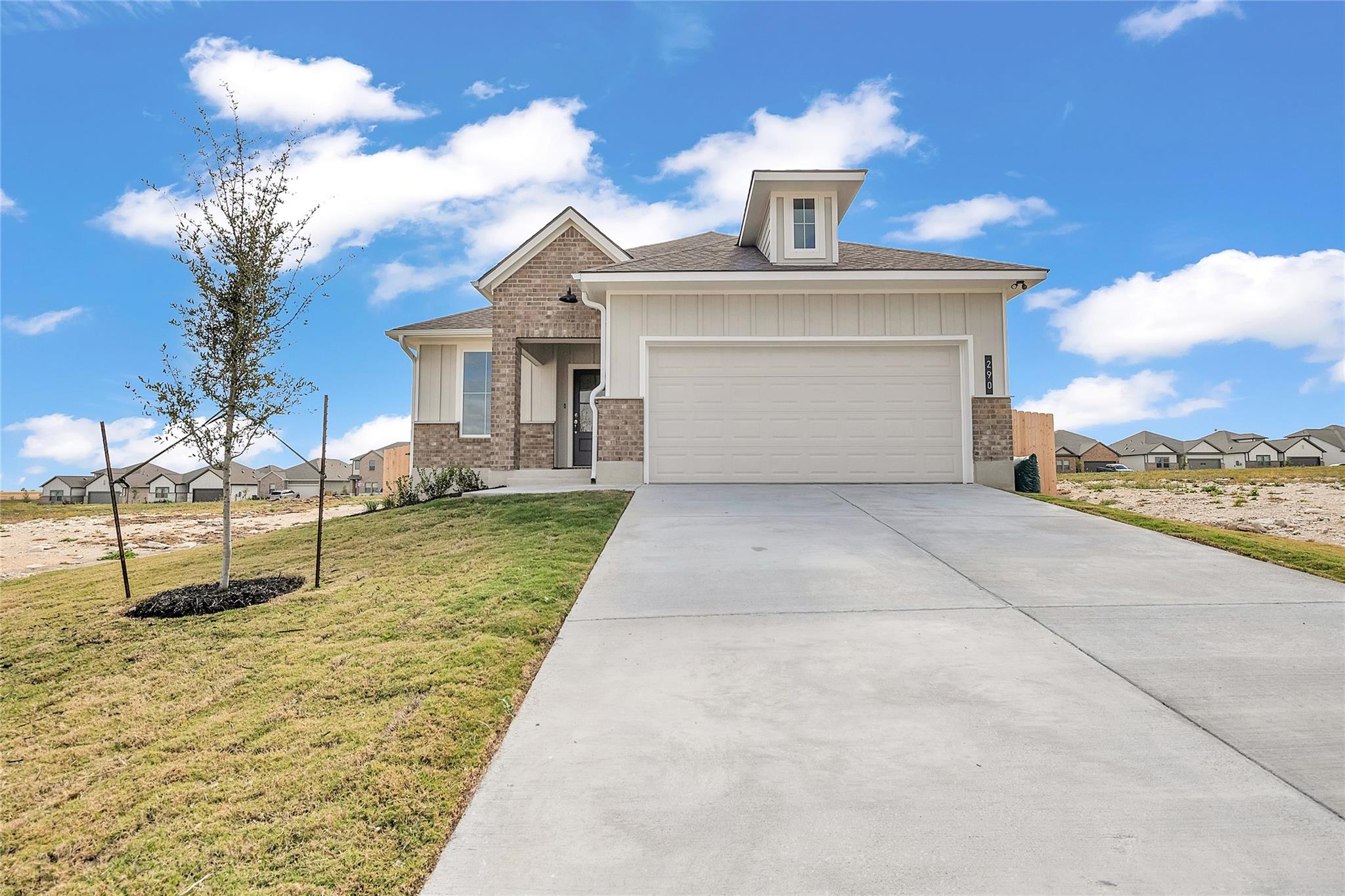 290 Boatright Blvd Property Photo 4