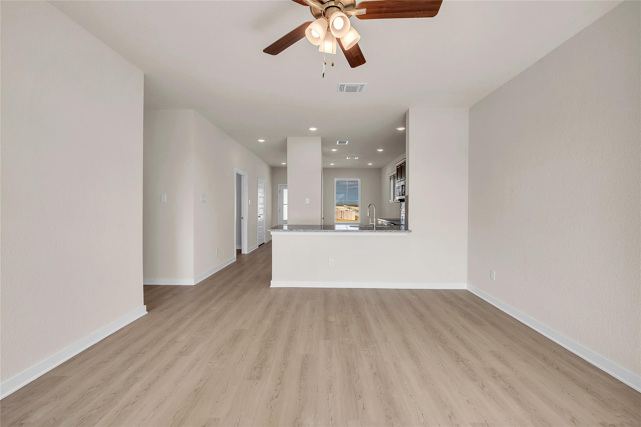 290 Boatright Blvd Property Photo 7