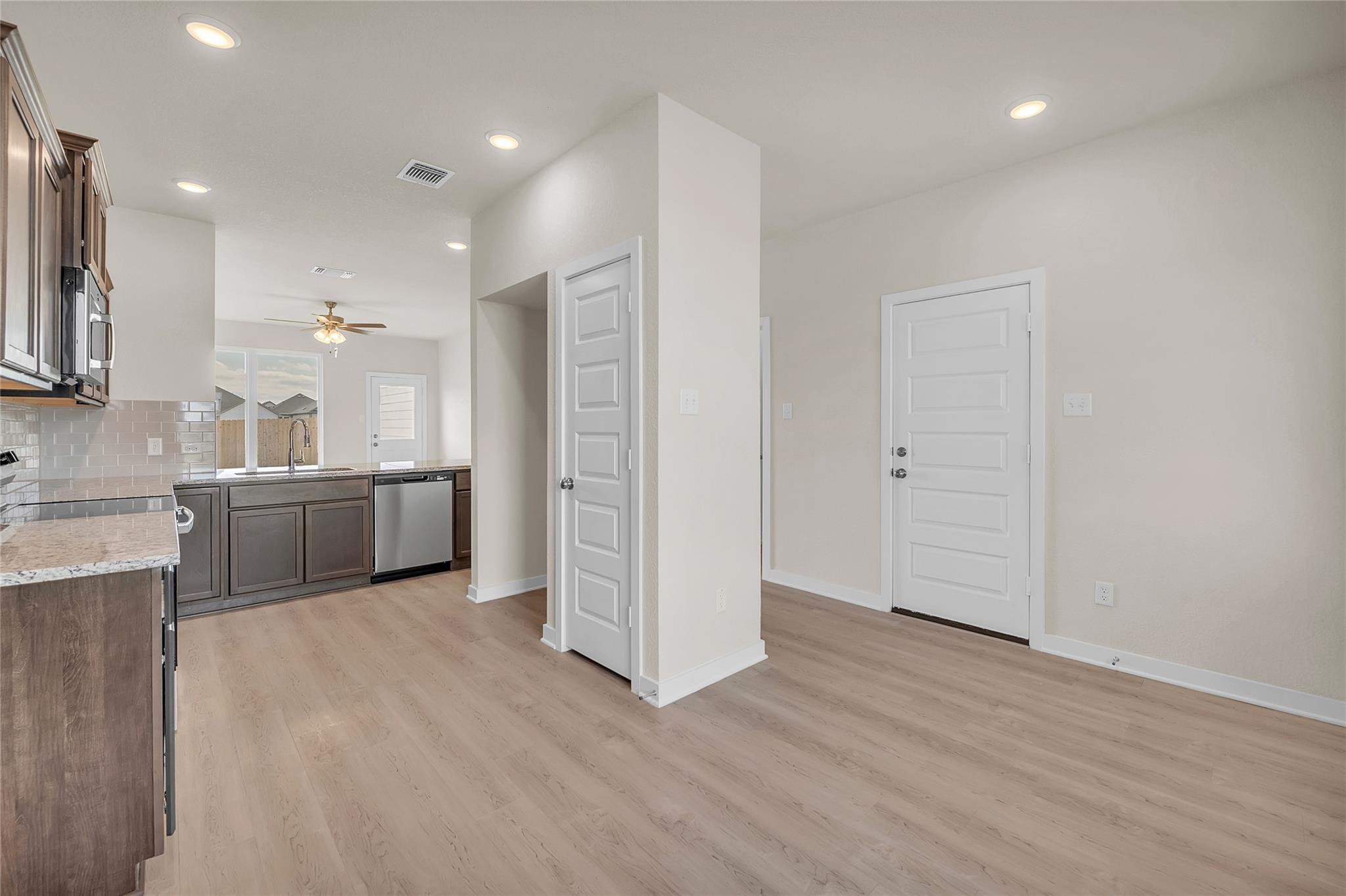 290 Boatright Blvd Property Photo 16