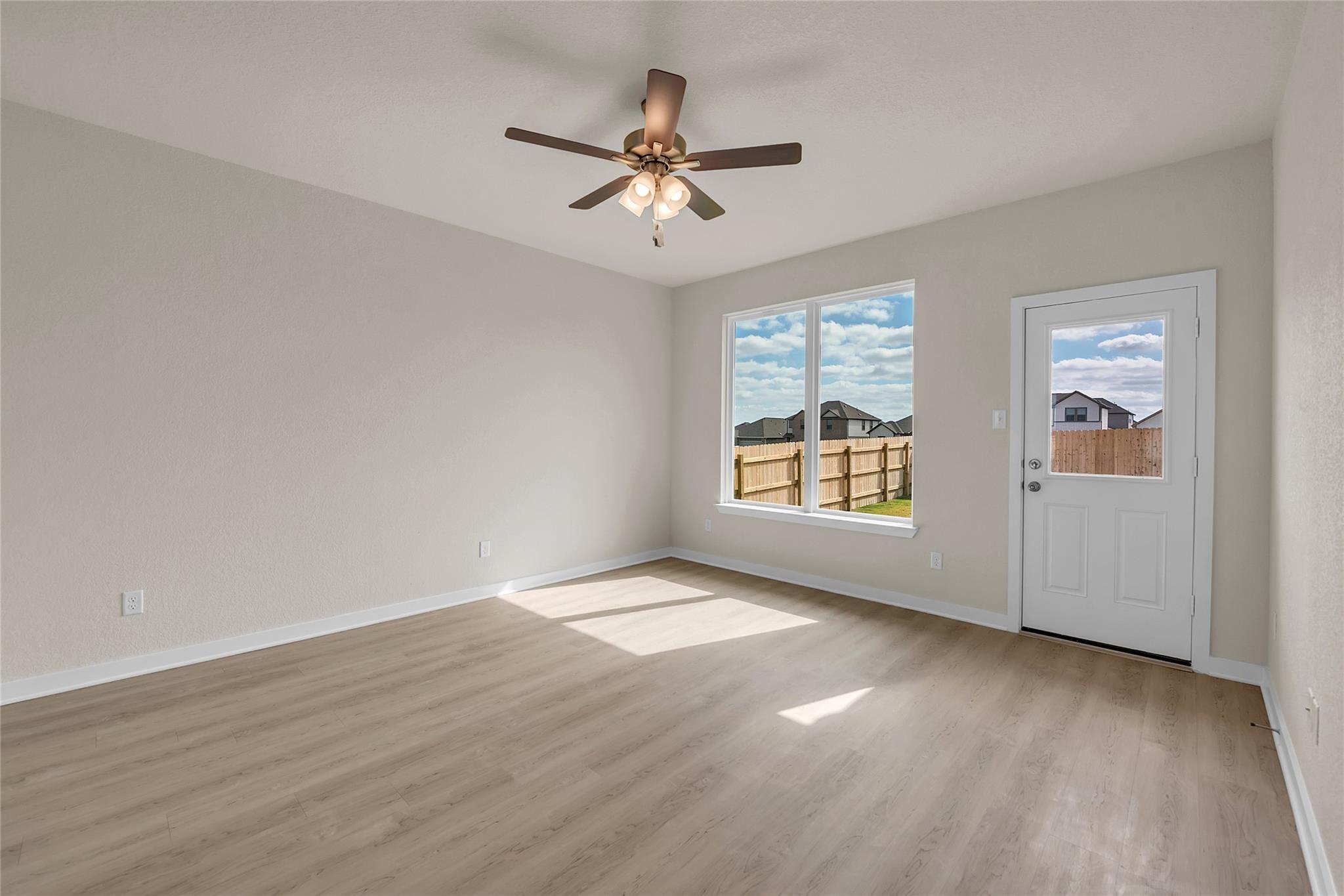 290 Boatright Blvd Property Photo 29