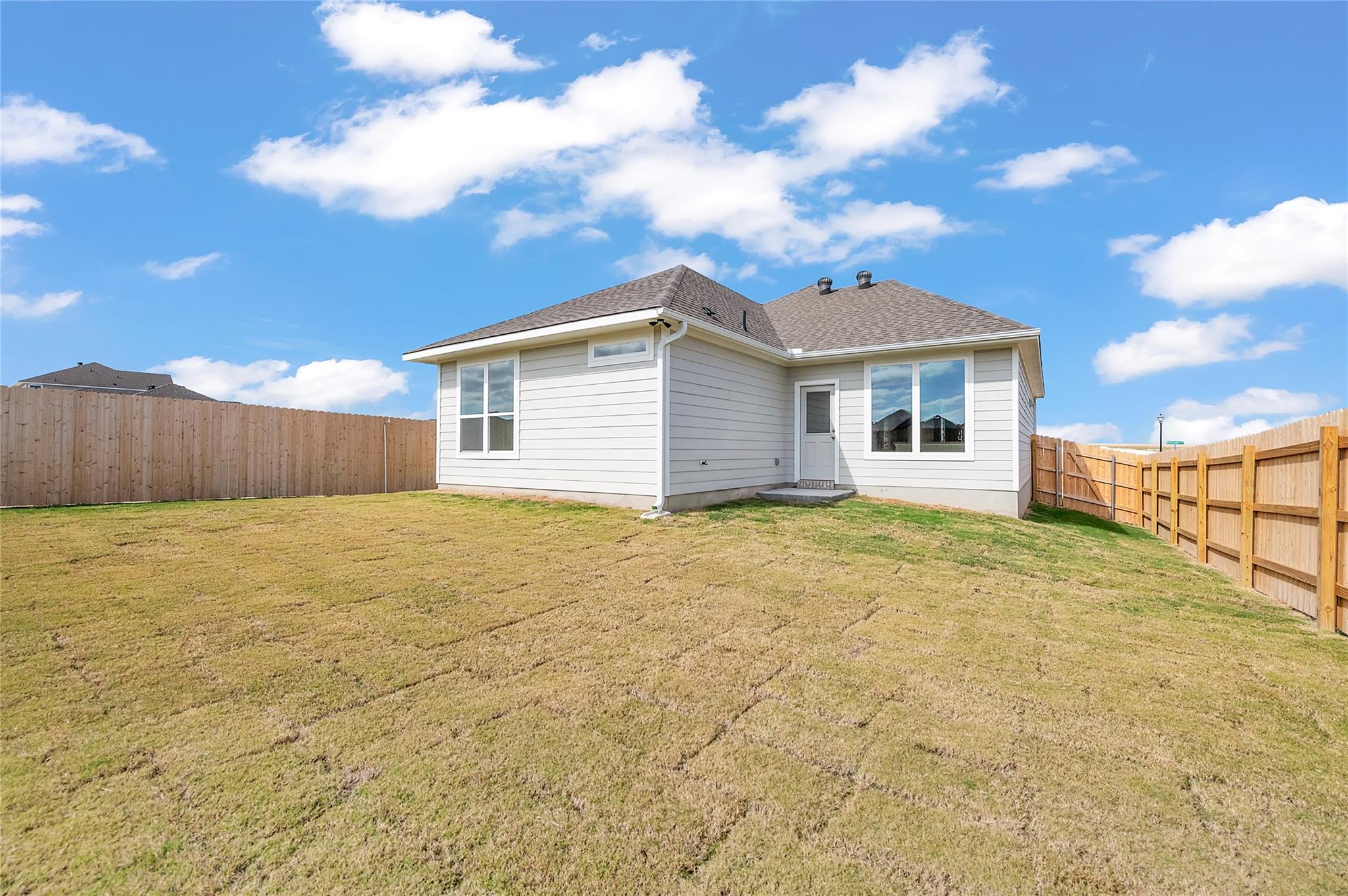 290 Boatright Blvd Property Photo 31