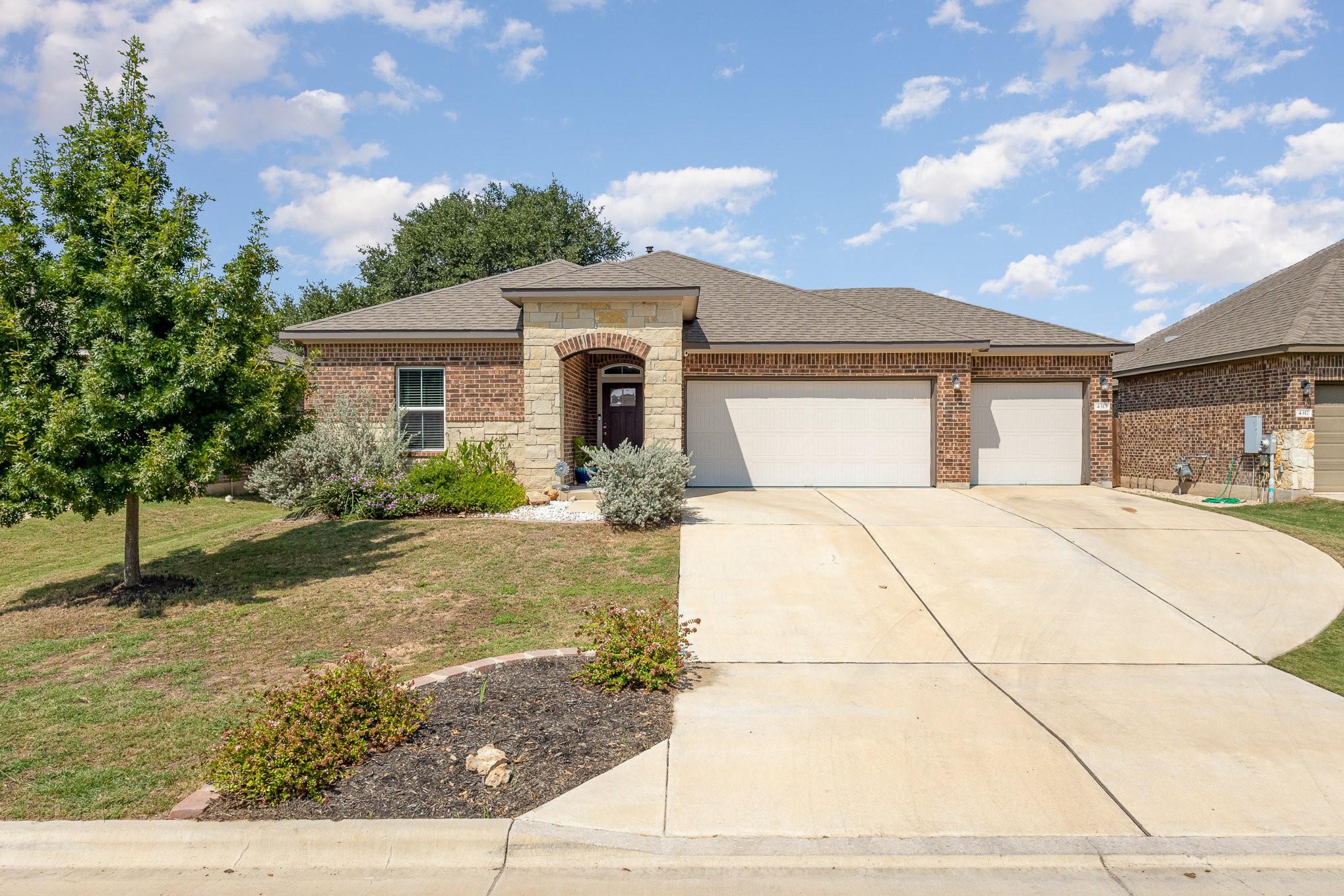 4313 Rockbrook Farms Ln Property Photo 1