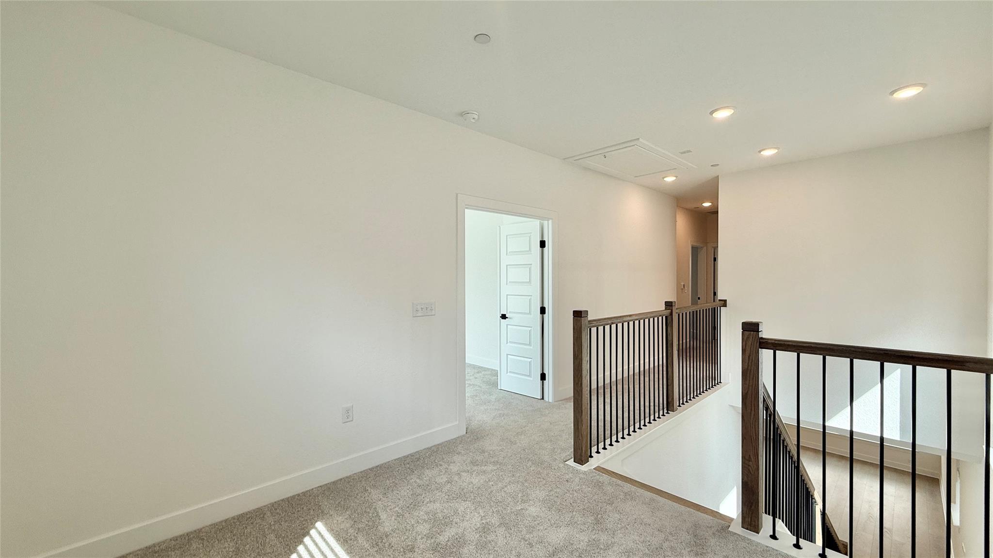 1016 Brickell Loop #b Property Photo 13