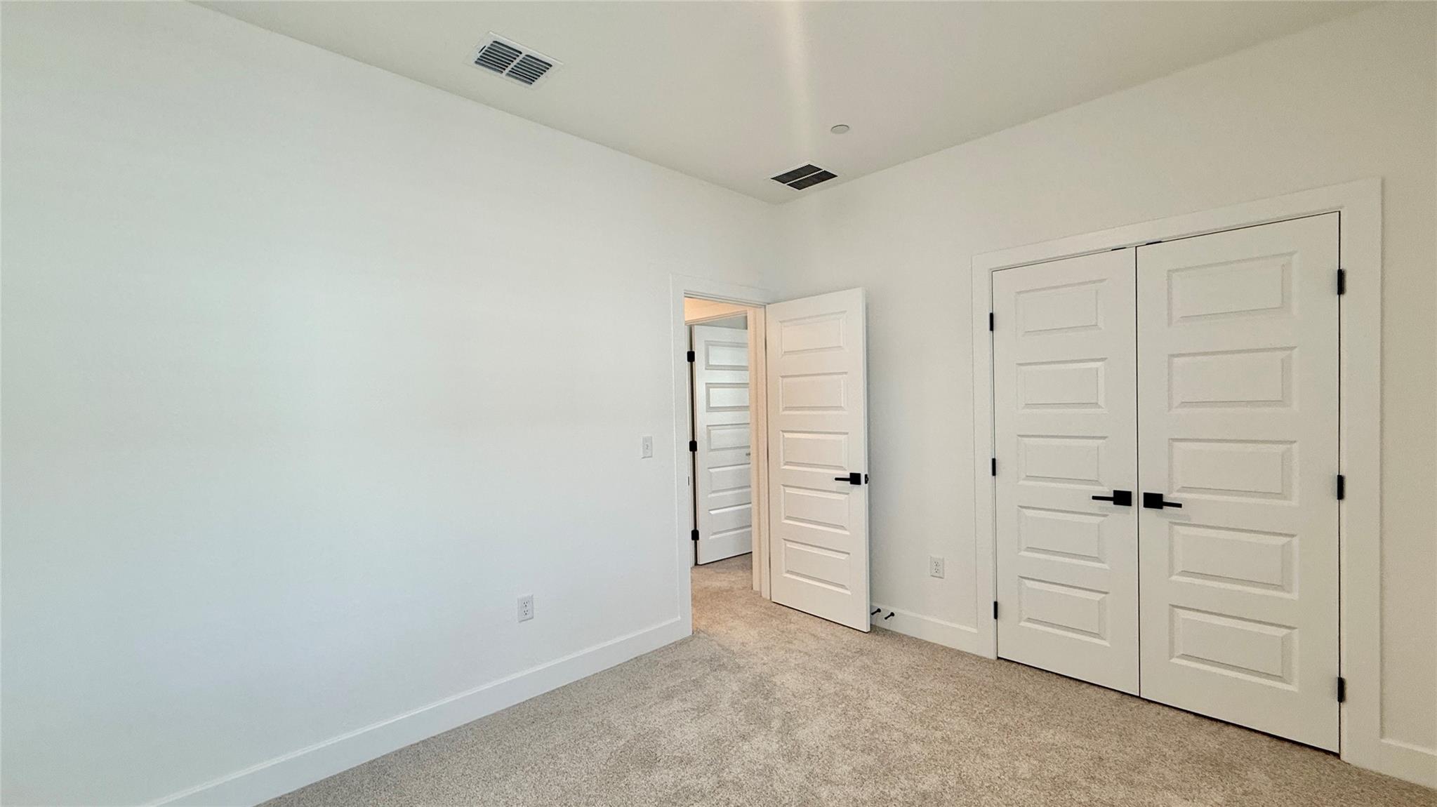 1016 Brickell Loop #b Property Photo 17