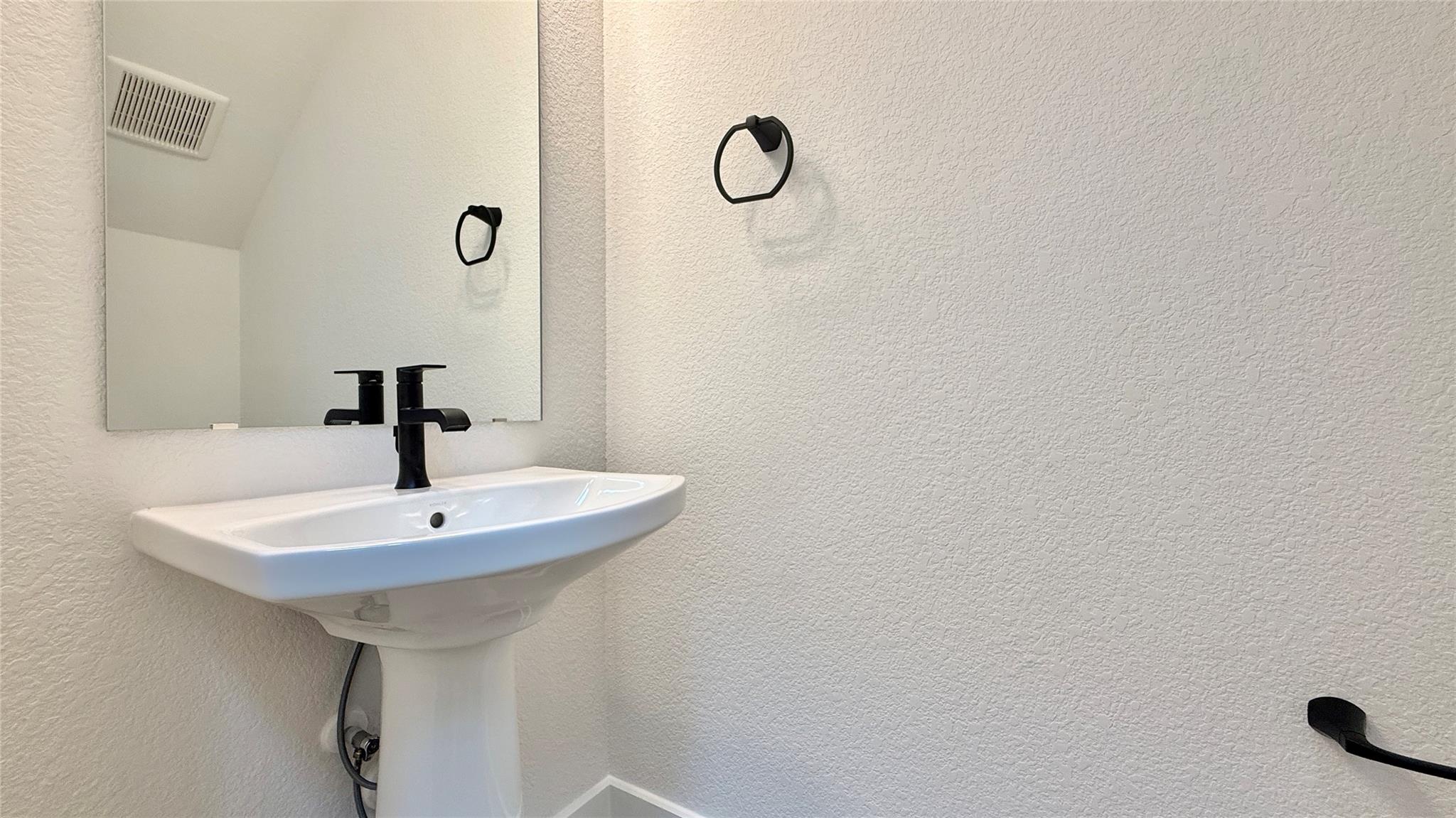1016 Brickell Loop #b Property Photo 21