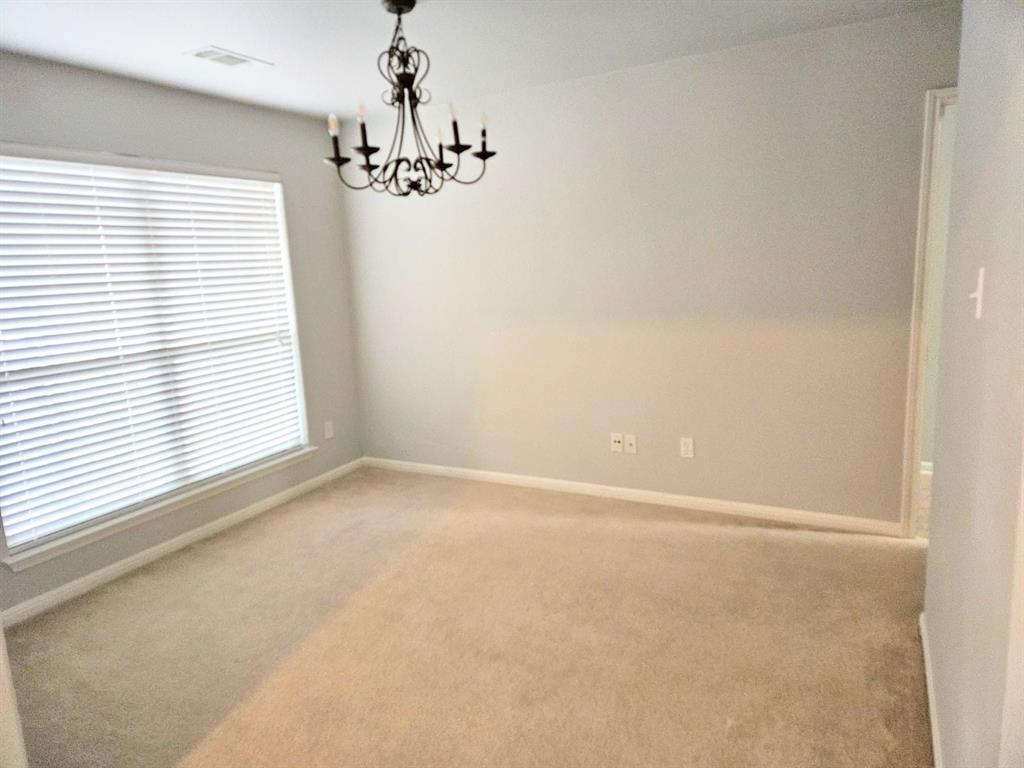 15301 Fernhill Dr Property Photo 5