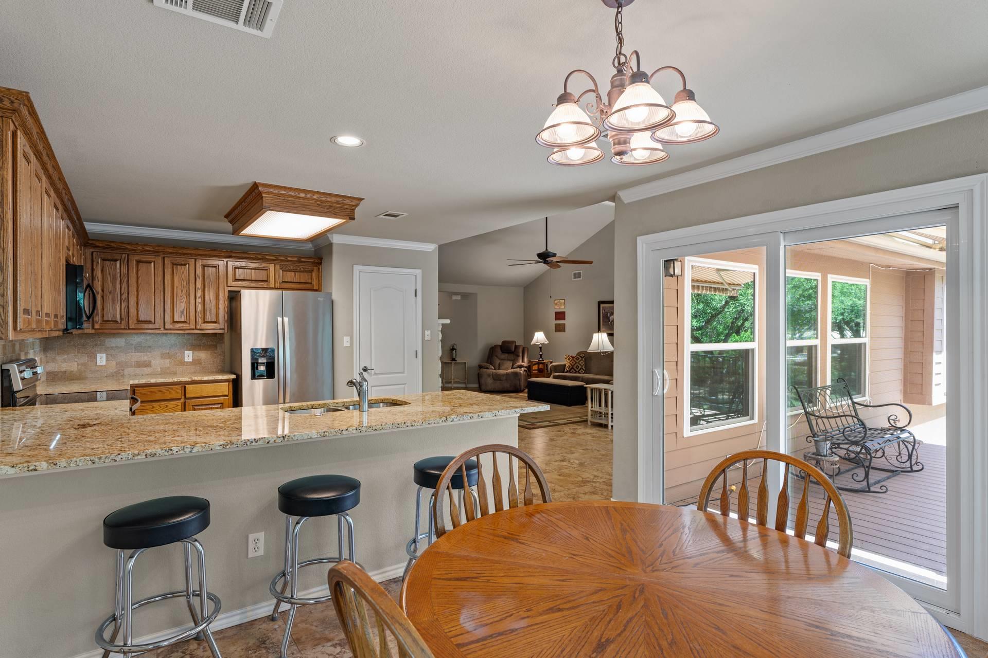 20307 Highland Lake Dr Property Photo 8