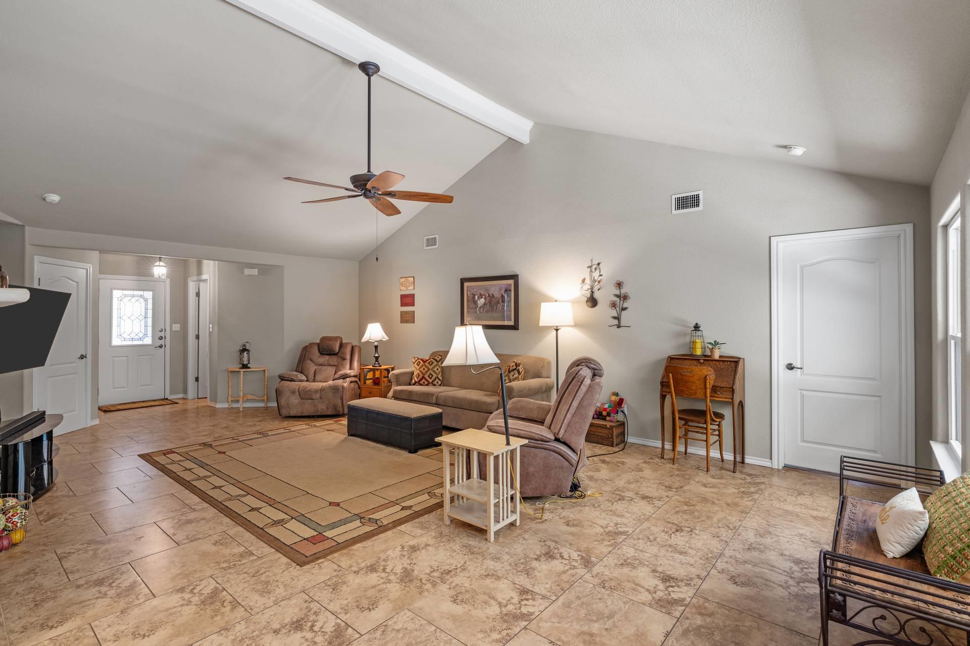 20307 Highland Lake Dr Property Photo 13