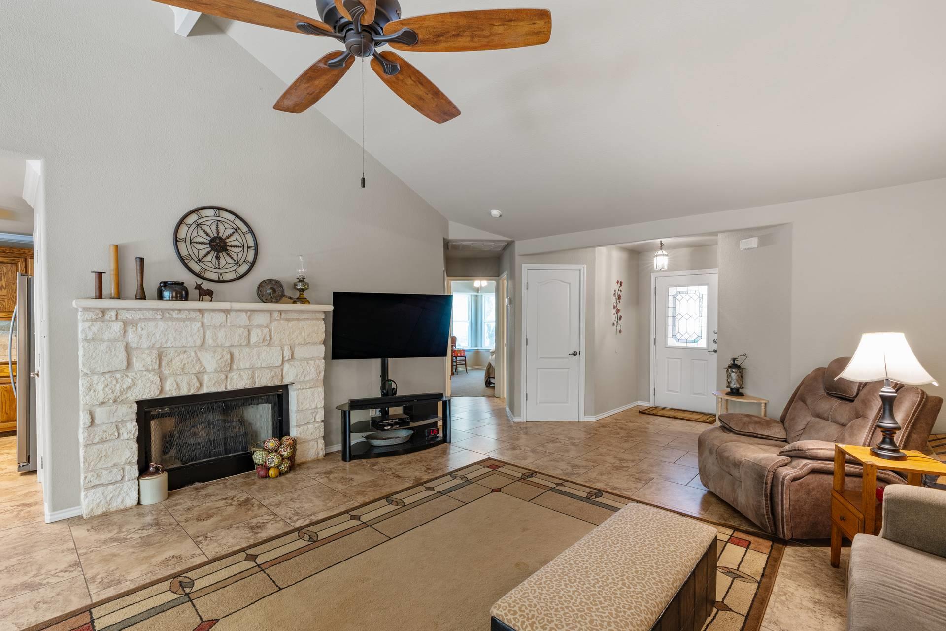 20307 Highland Lake Dr Property Photo 14
