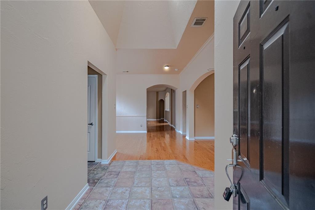 27 Troon Dr Property Photo 3