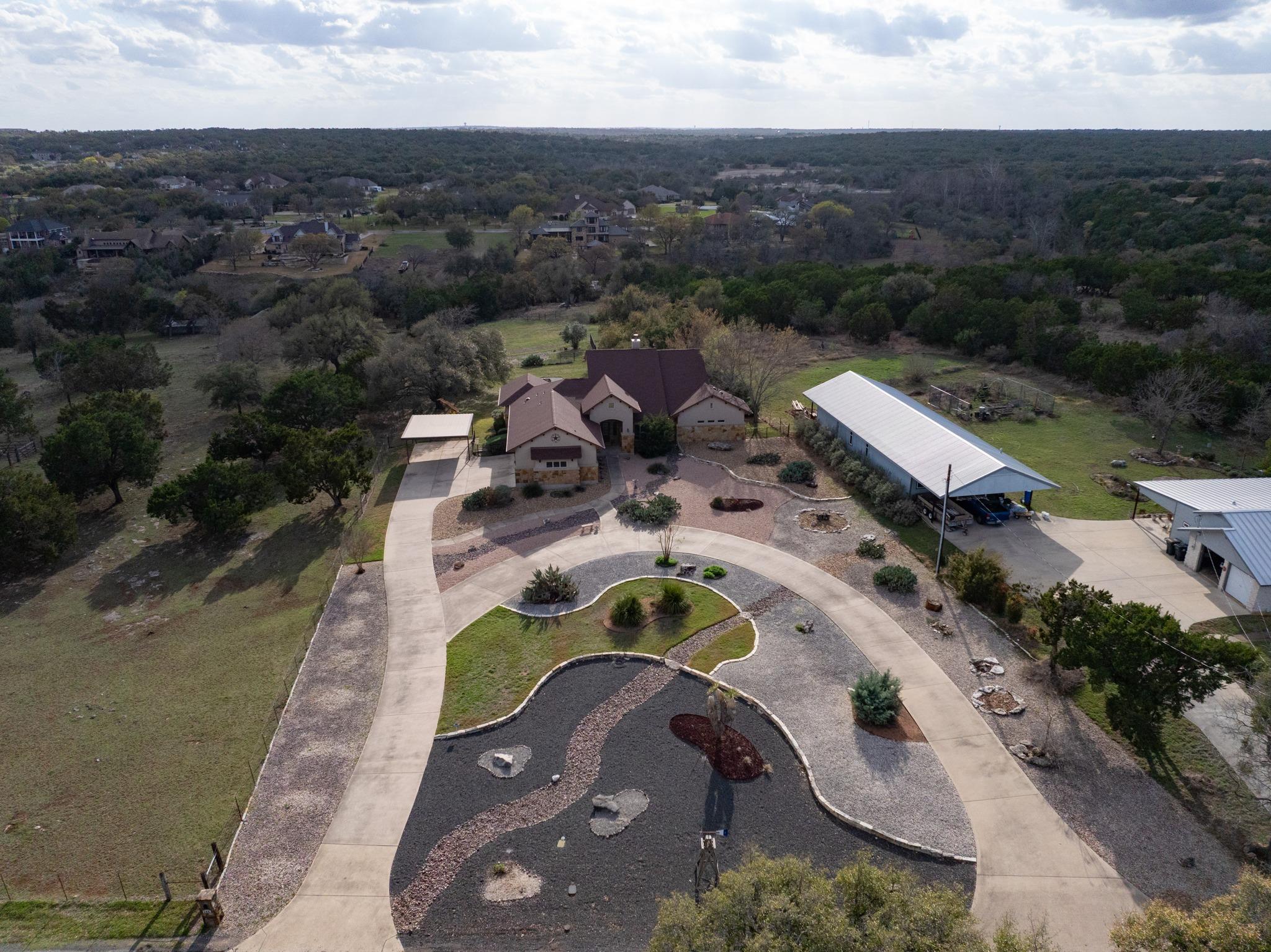 204 Skyline Rd Property Photo 3