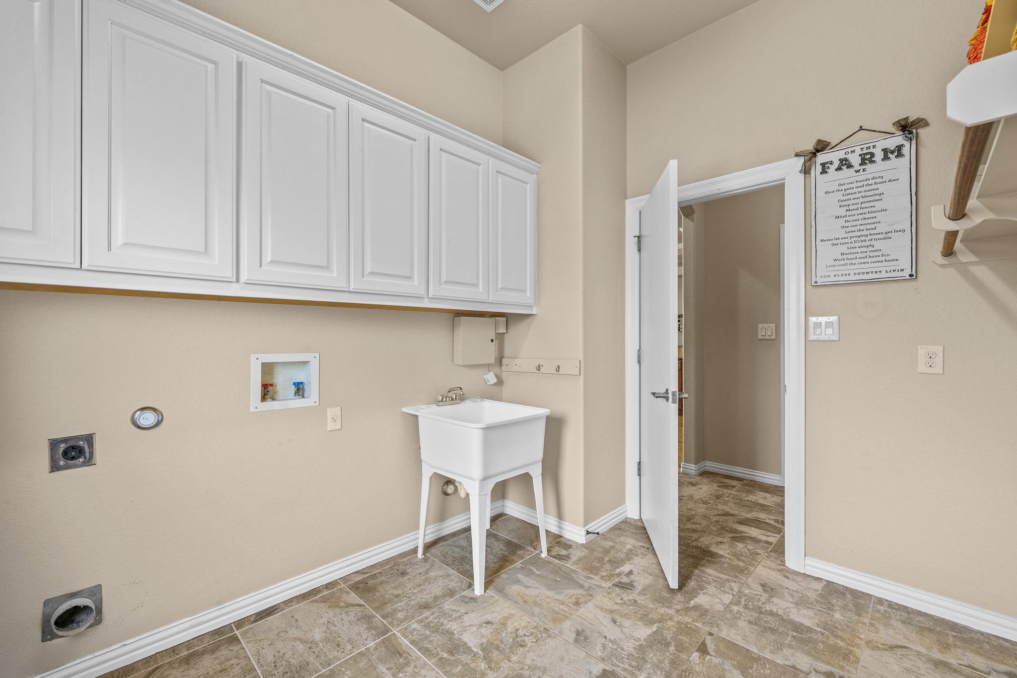 204 Skyline Rd Property Photo 32