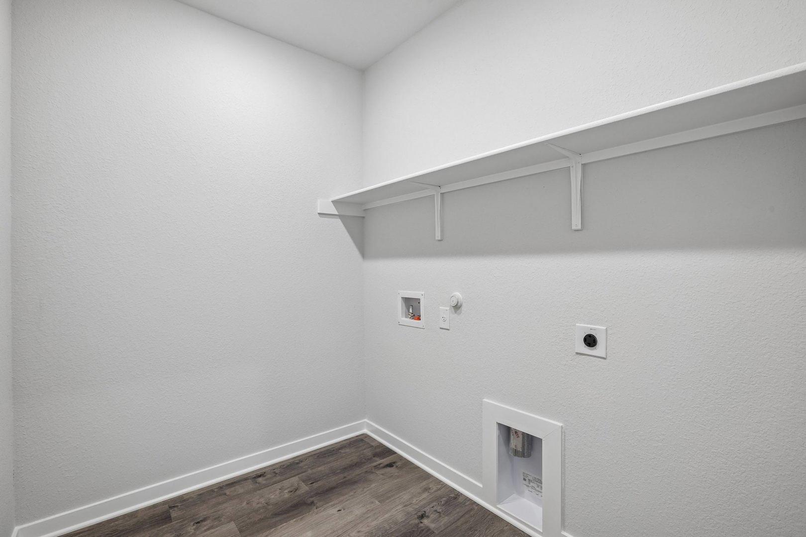 143 Hornet St Property Photo 20