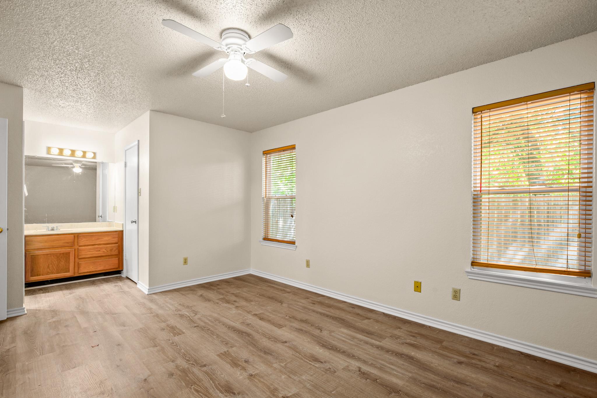13309-b Saddlebrook None #b Property Photo 3