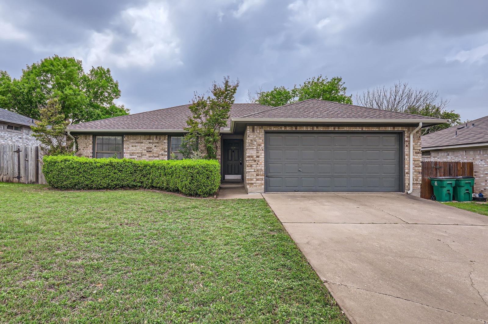 2015 Barnett Dr Property Photo