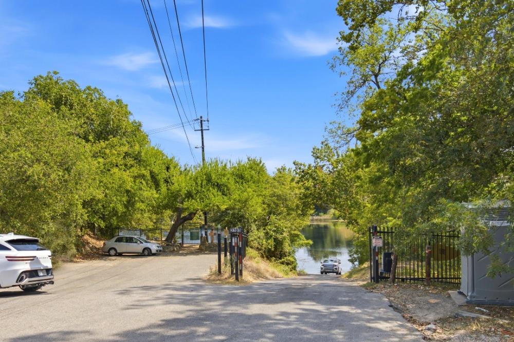 1902 Whitebead Trl Property Photo 28