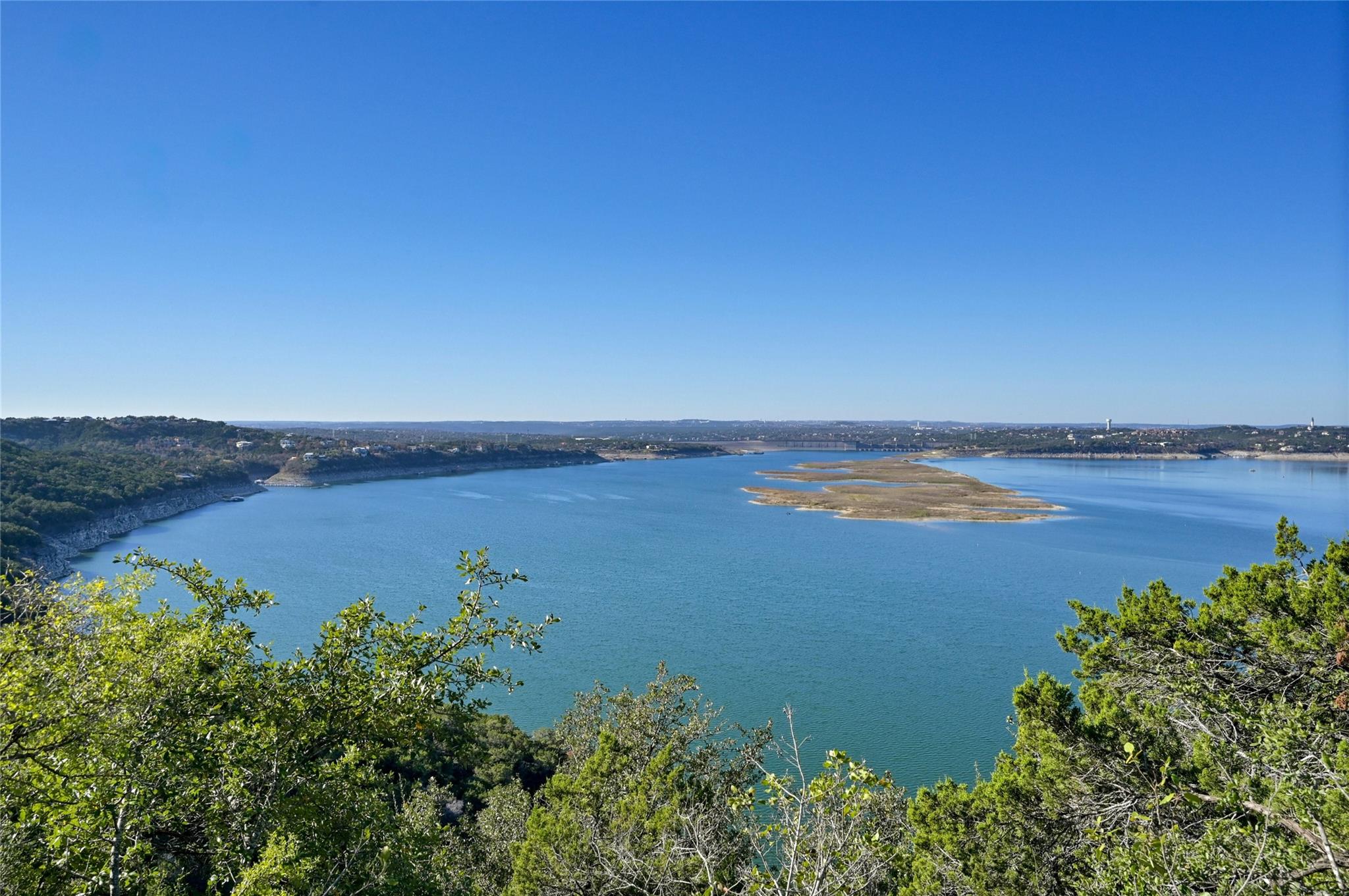6714 Comanche Trl Property Photo 10