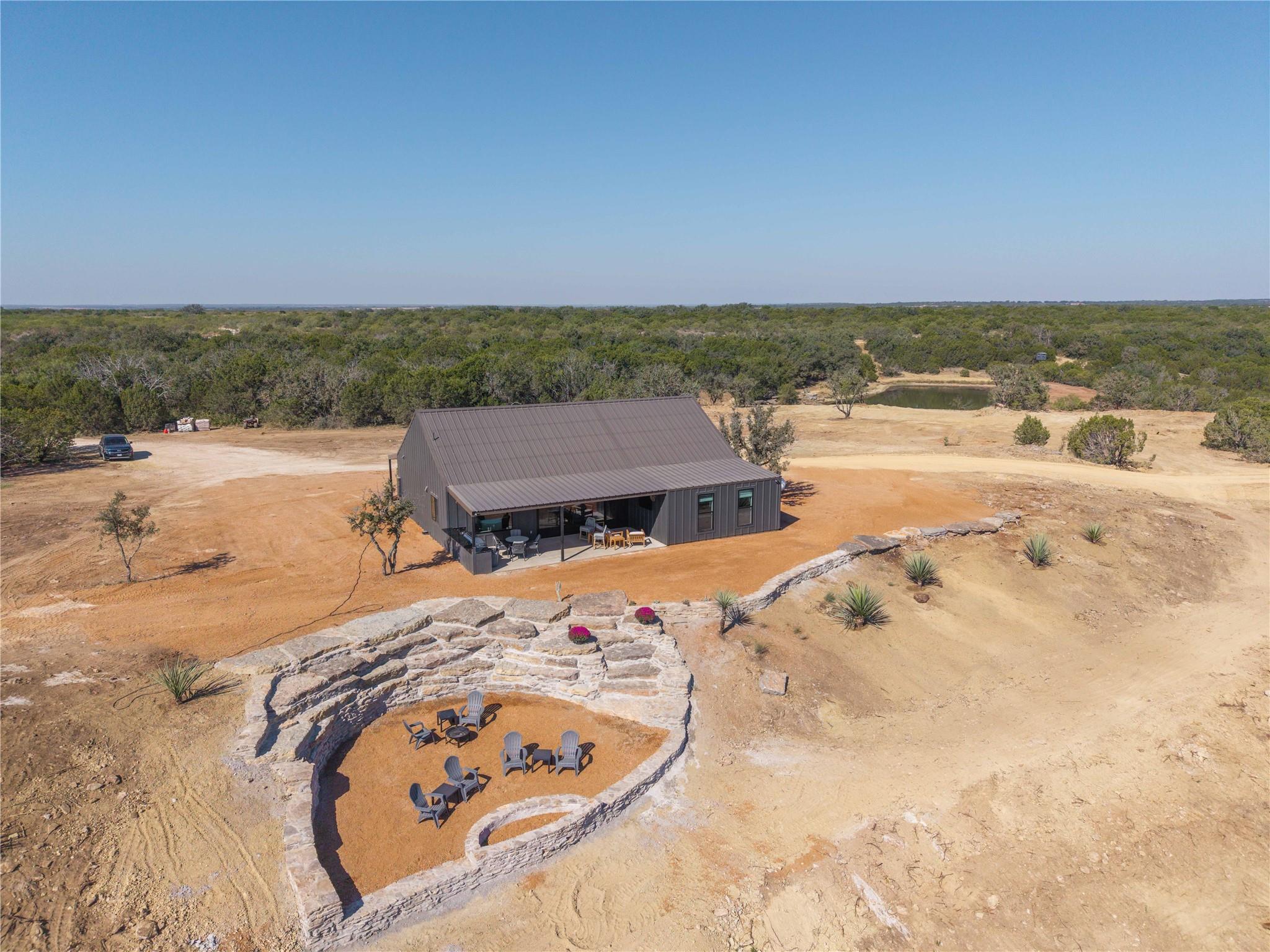 2101 Cr 264 Rd Property Photo 1