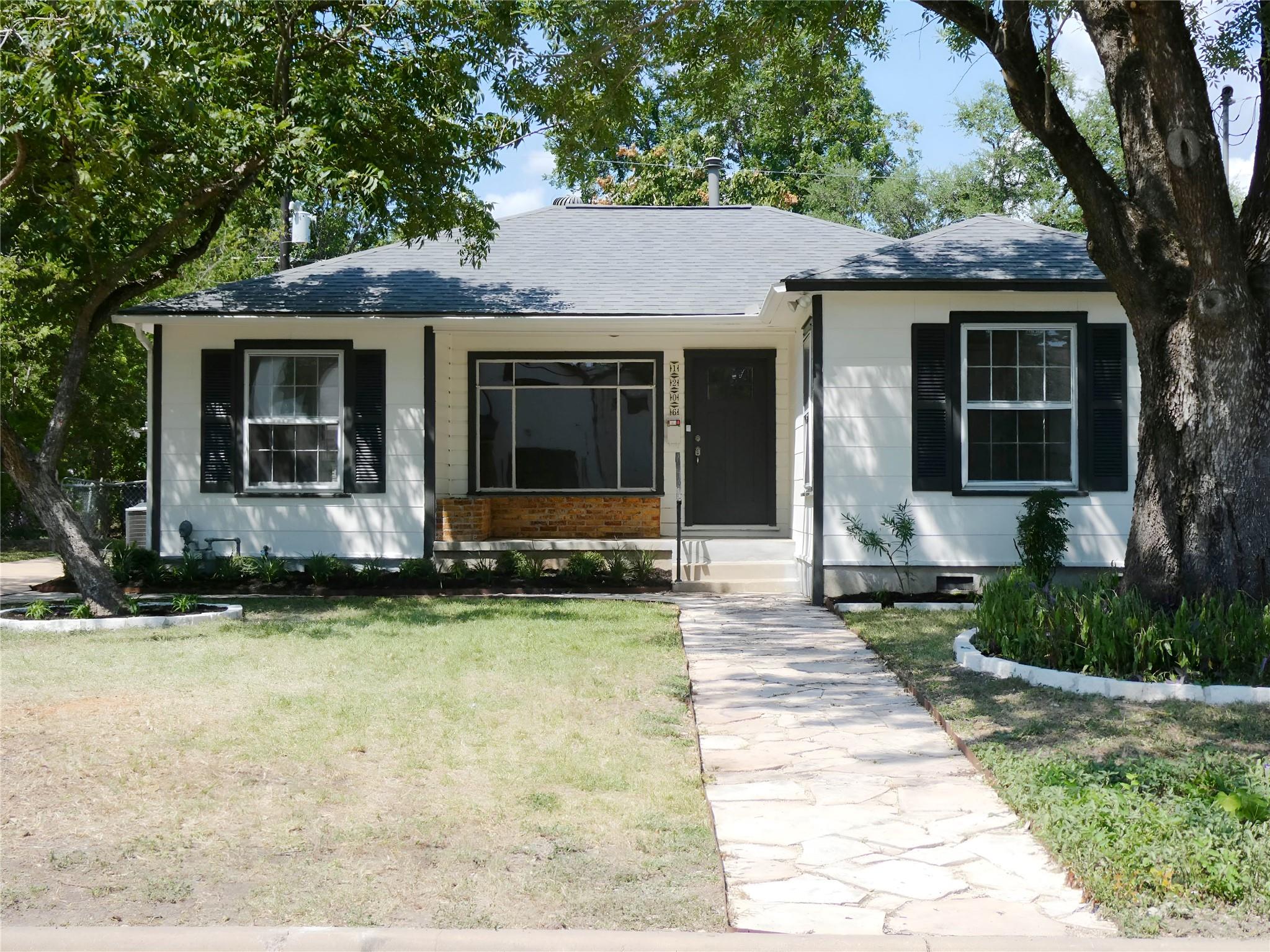 1206 Madison Ave Property Photo 1