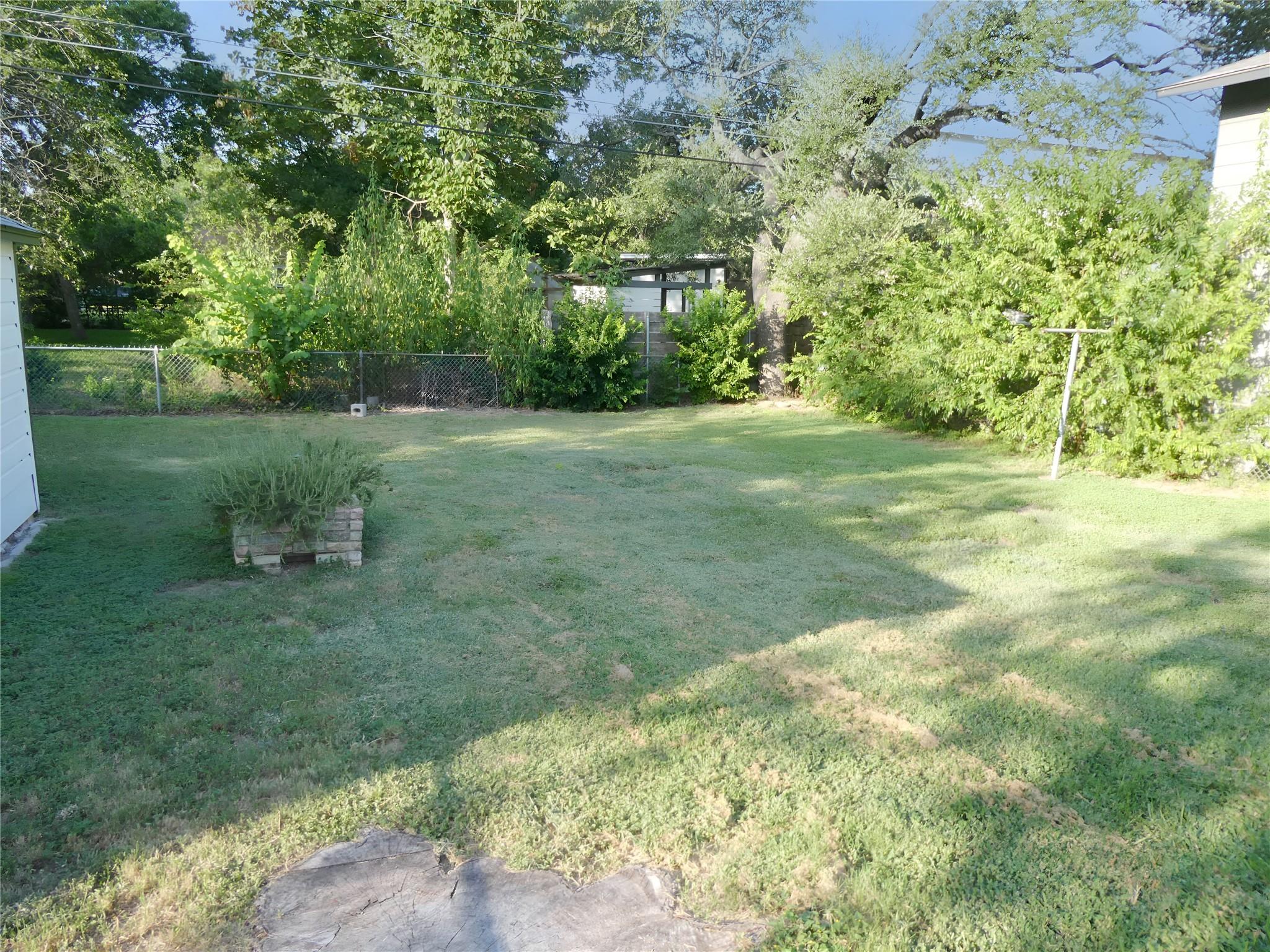1206 Madison Ave Property Photo 23