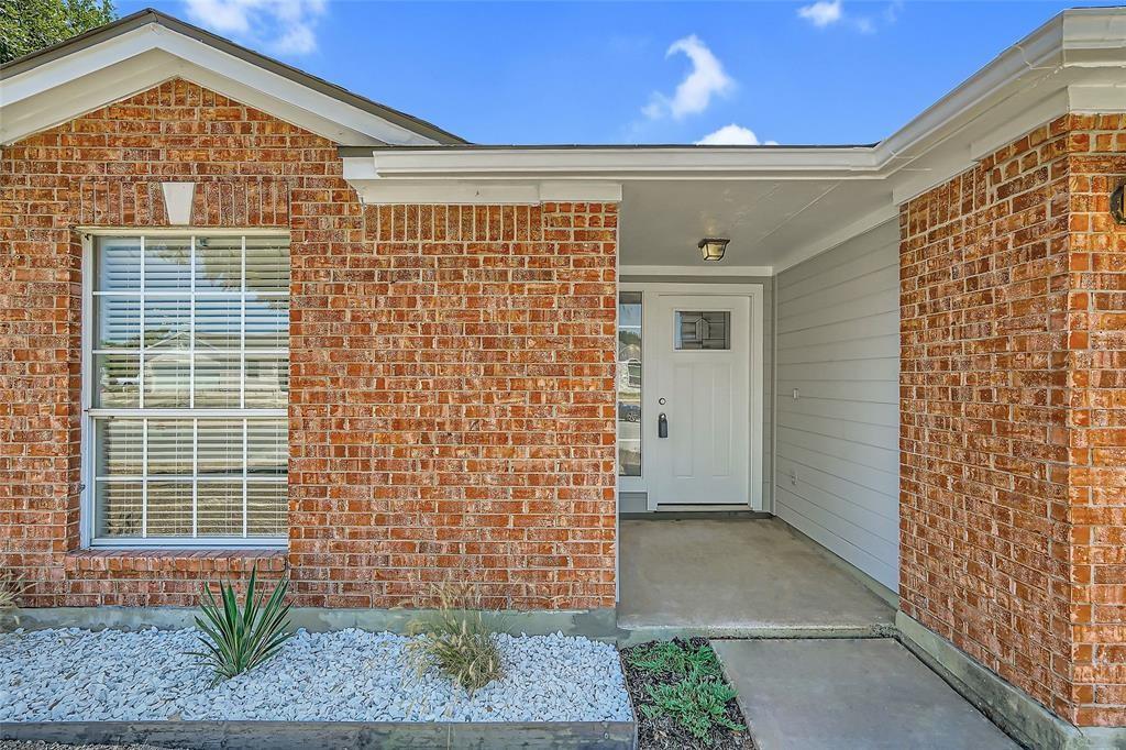 1701 Hollow Tree Blvd Property Photo 4