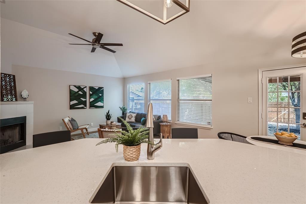 1701 Hollow Tree Blvd Property Photo 9