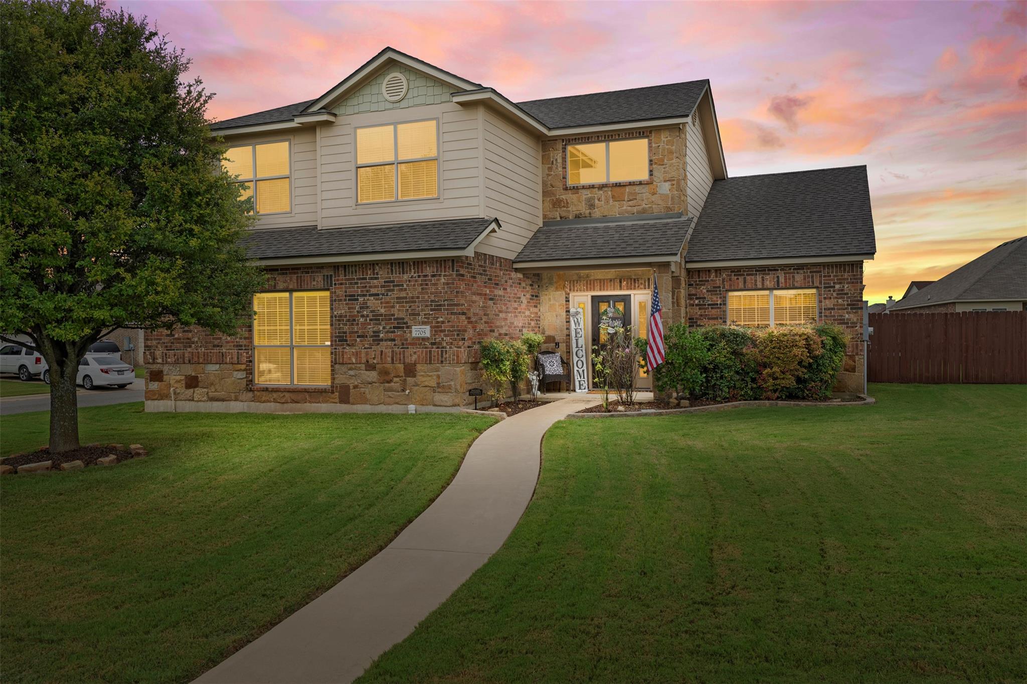 7705 Painted Vly Property Photo 1