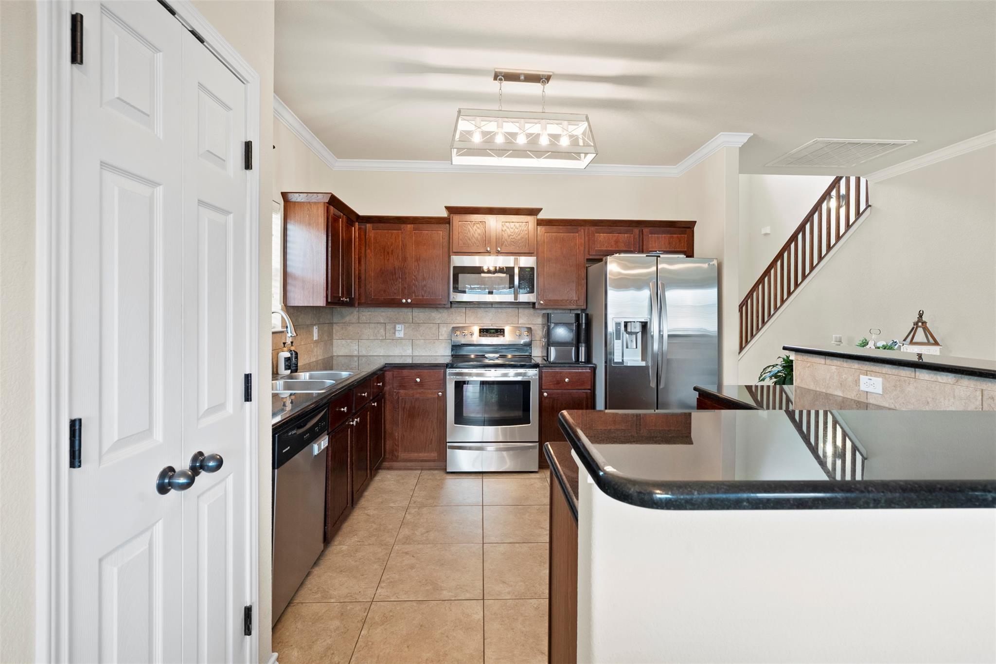 7705 Painted Vly Property Photo 14