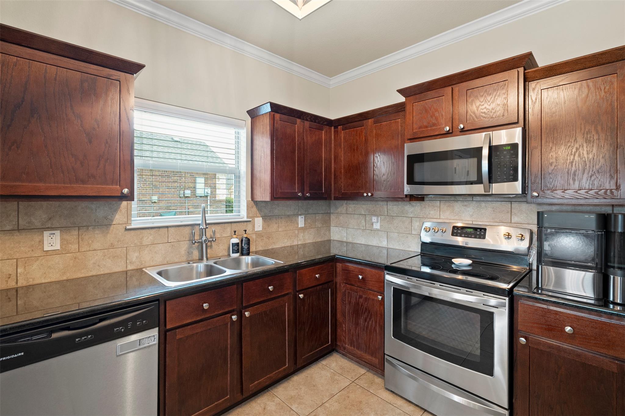 7705 Painted Vly Property Photo 15