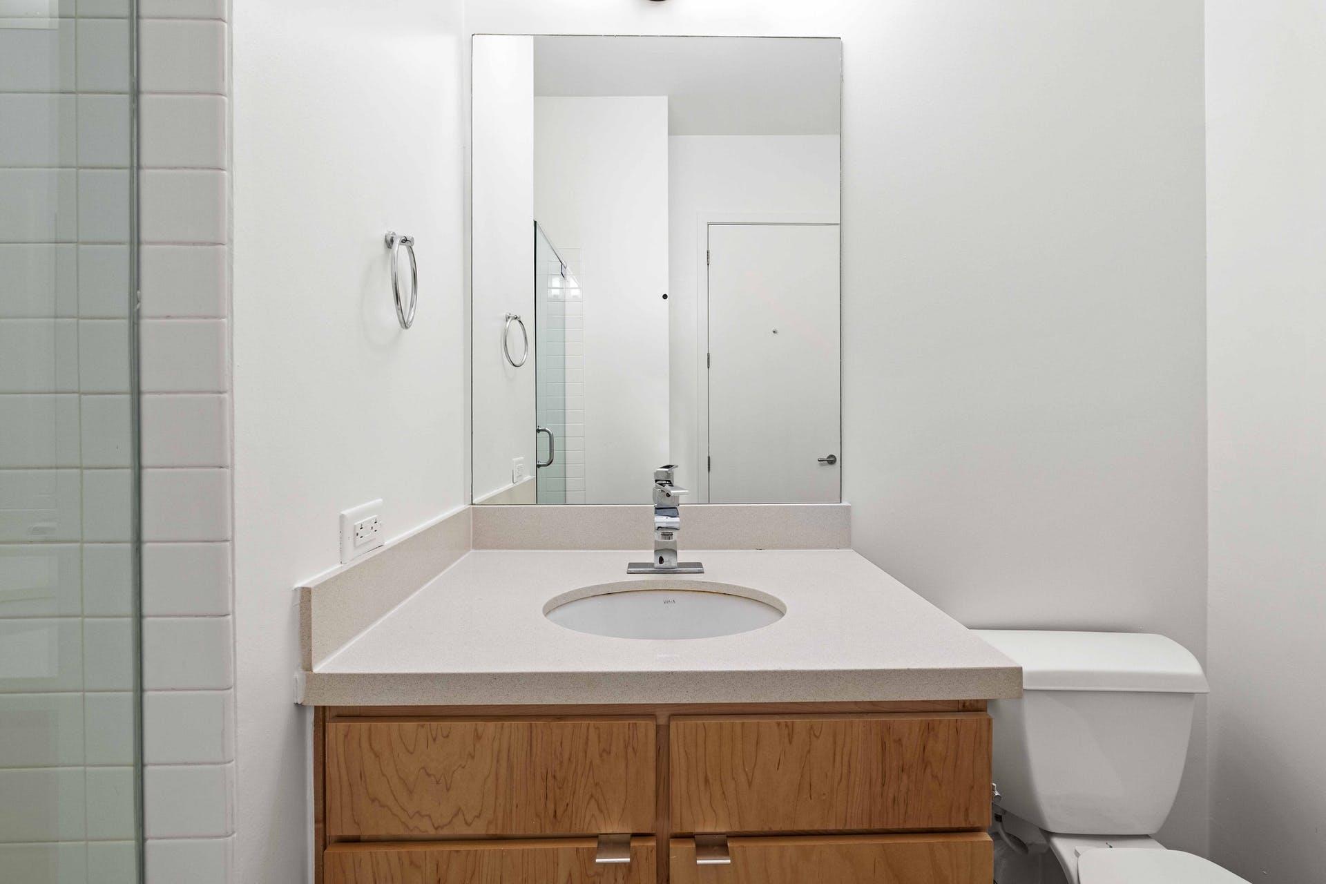 507 Sabine St #304 Property Photo 14