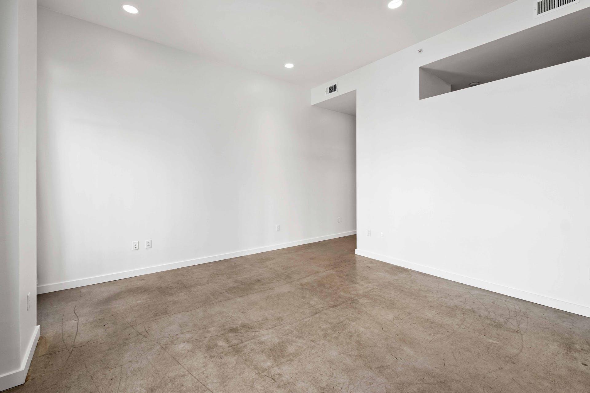 507 Sabine St #304 Property Photo 16