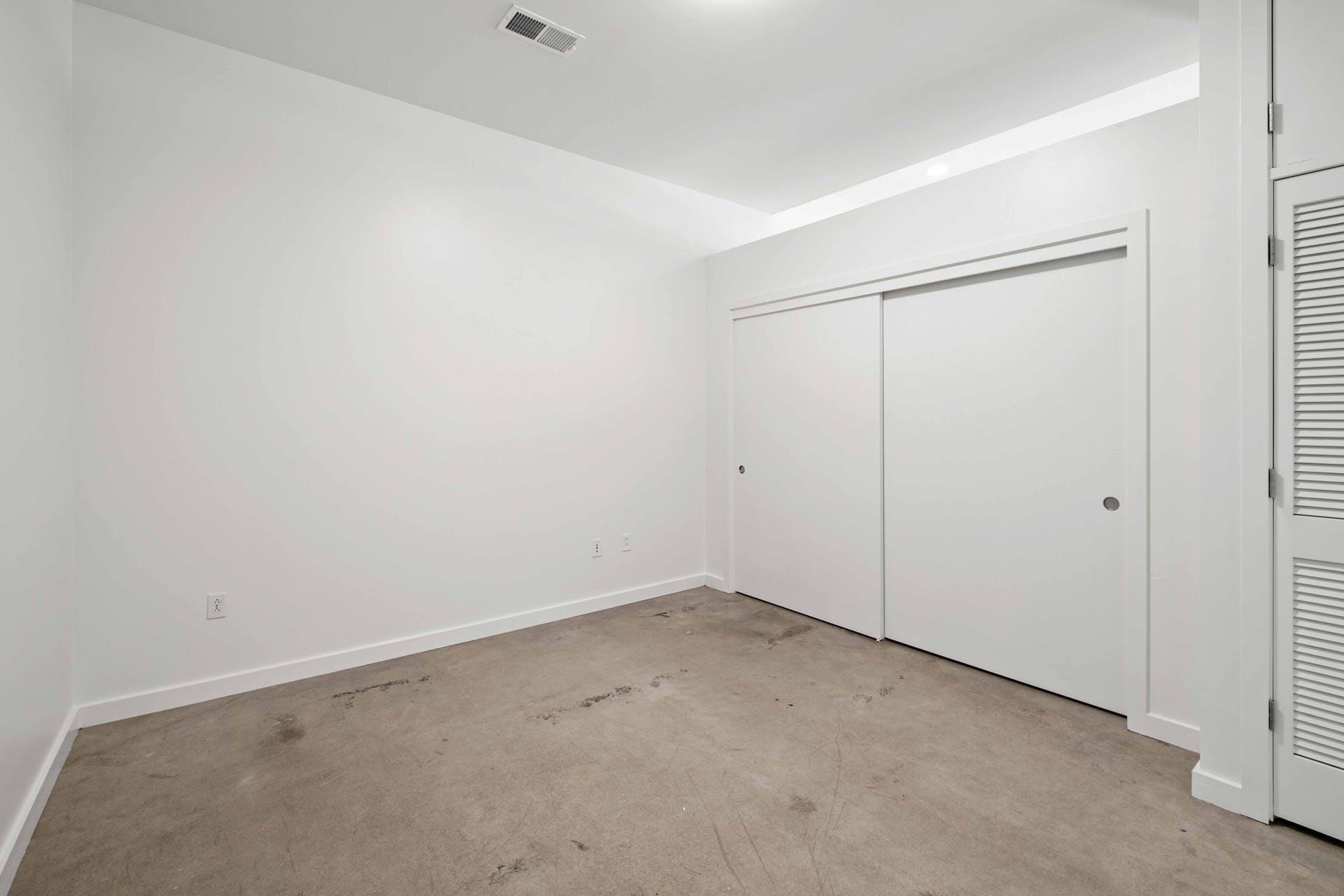 507 Sabine St #304 Property Photo 17