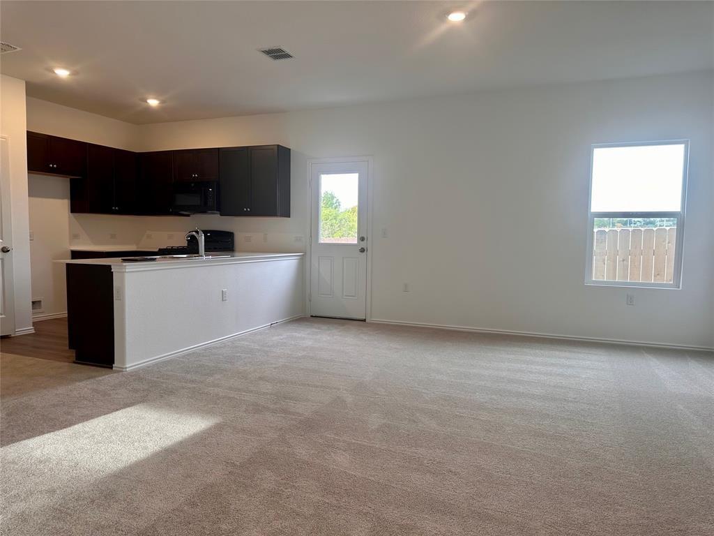 2525 Willkomen Way Property Photo 2